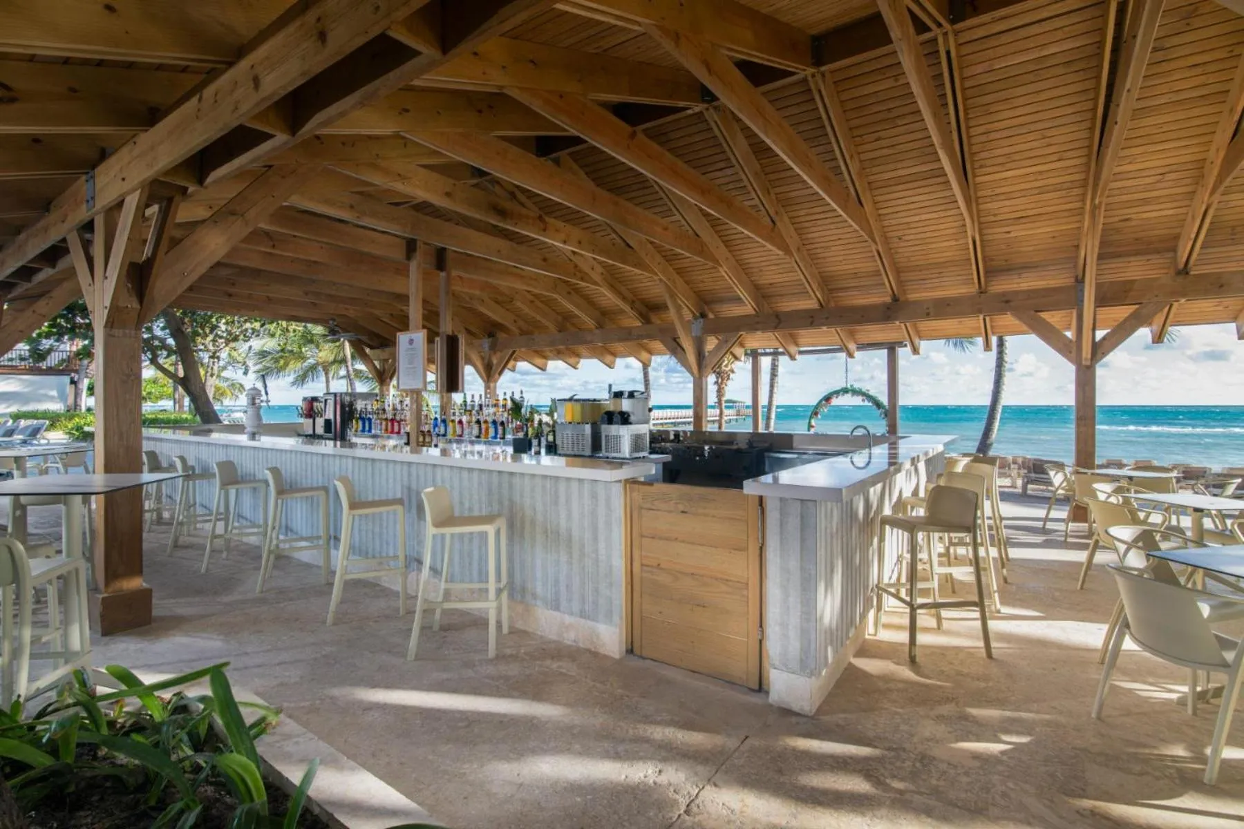 Lounge or bar in Impressive Punta Cana - All Inclusive