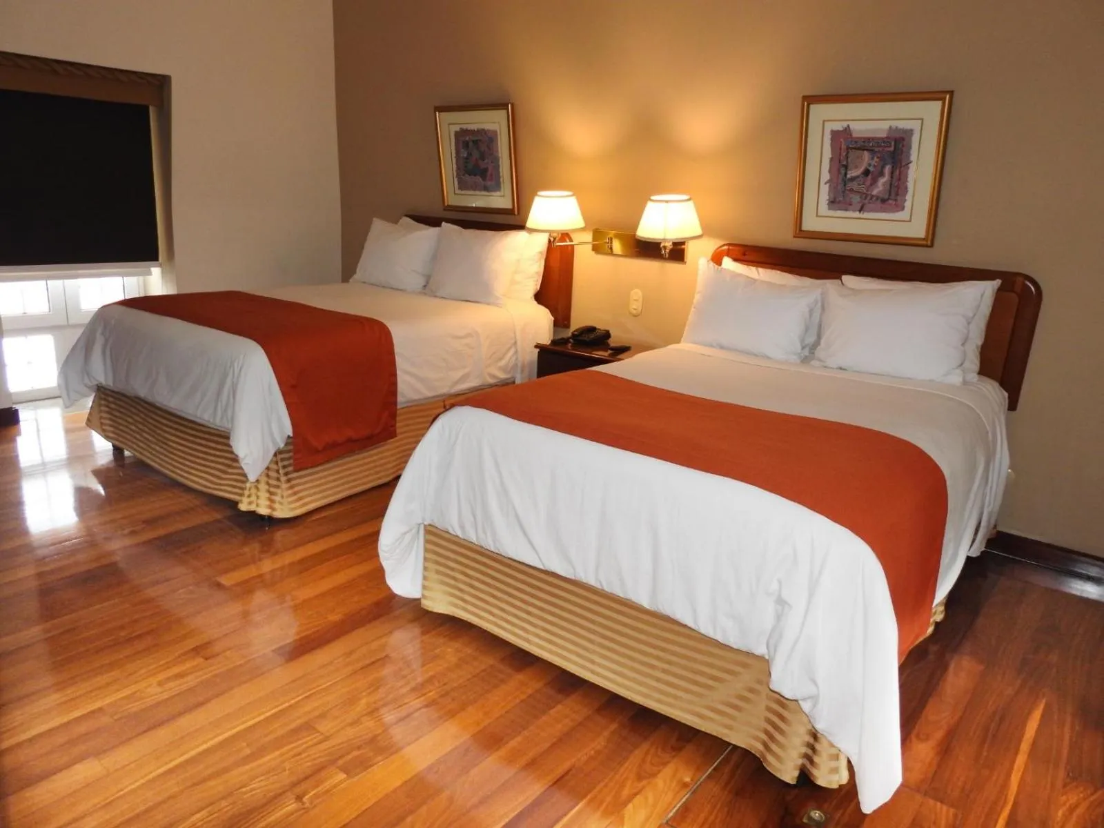 Photo of the whole room, Bed in Hotel San Carlos