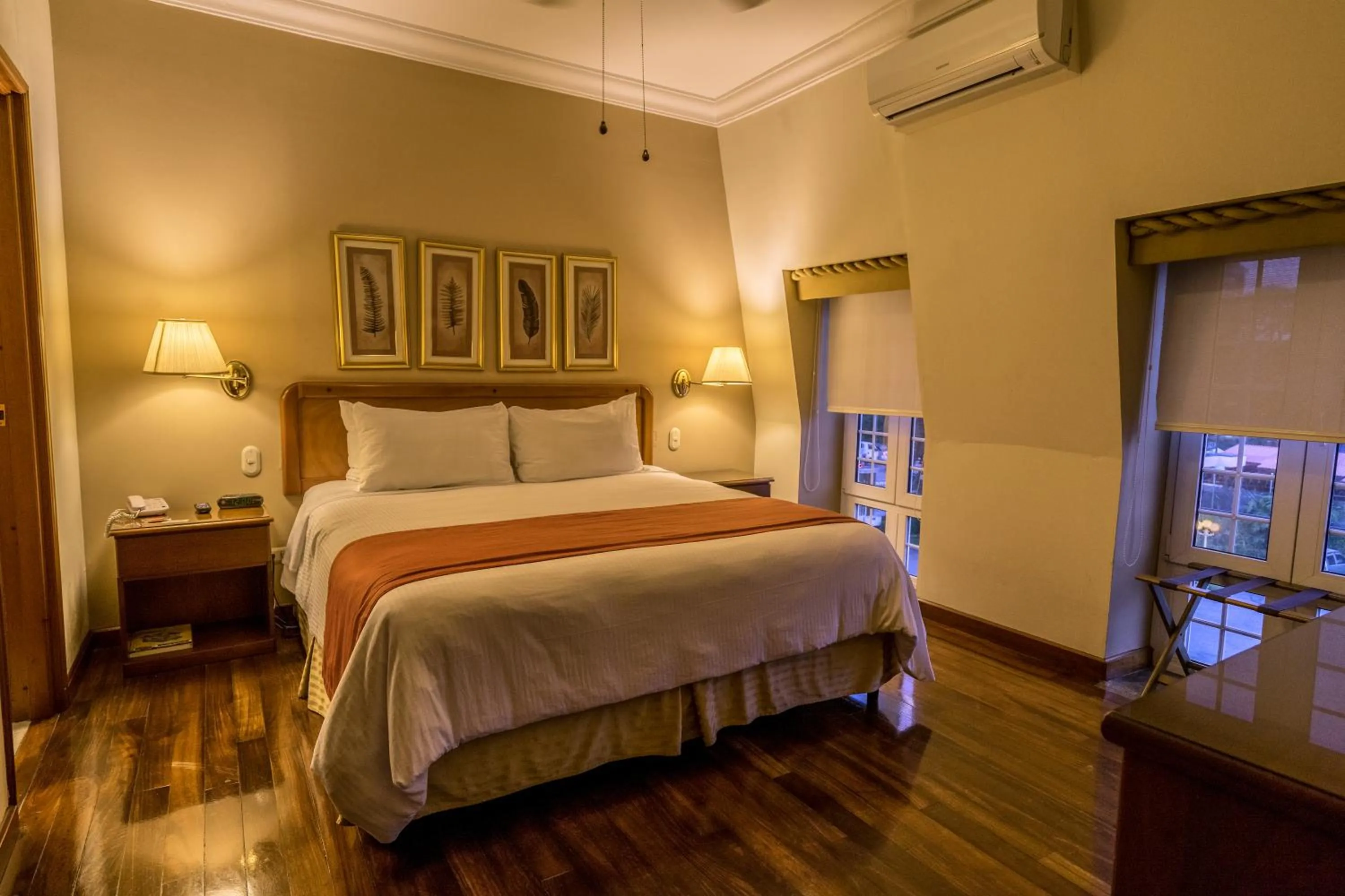 Bed in Hotel San Carlos