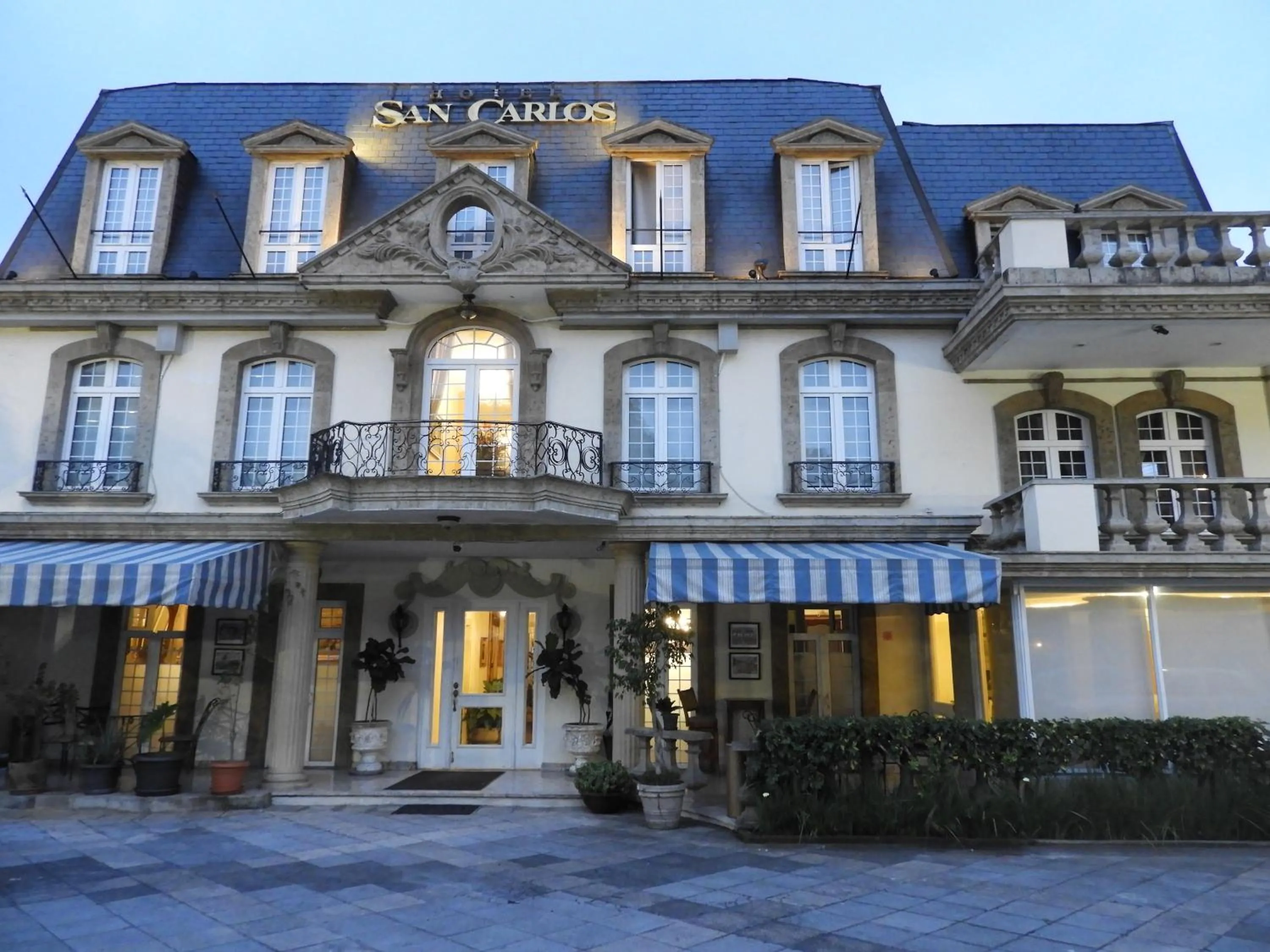 Property building in Hotel San Carlos