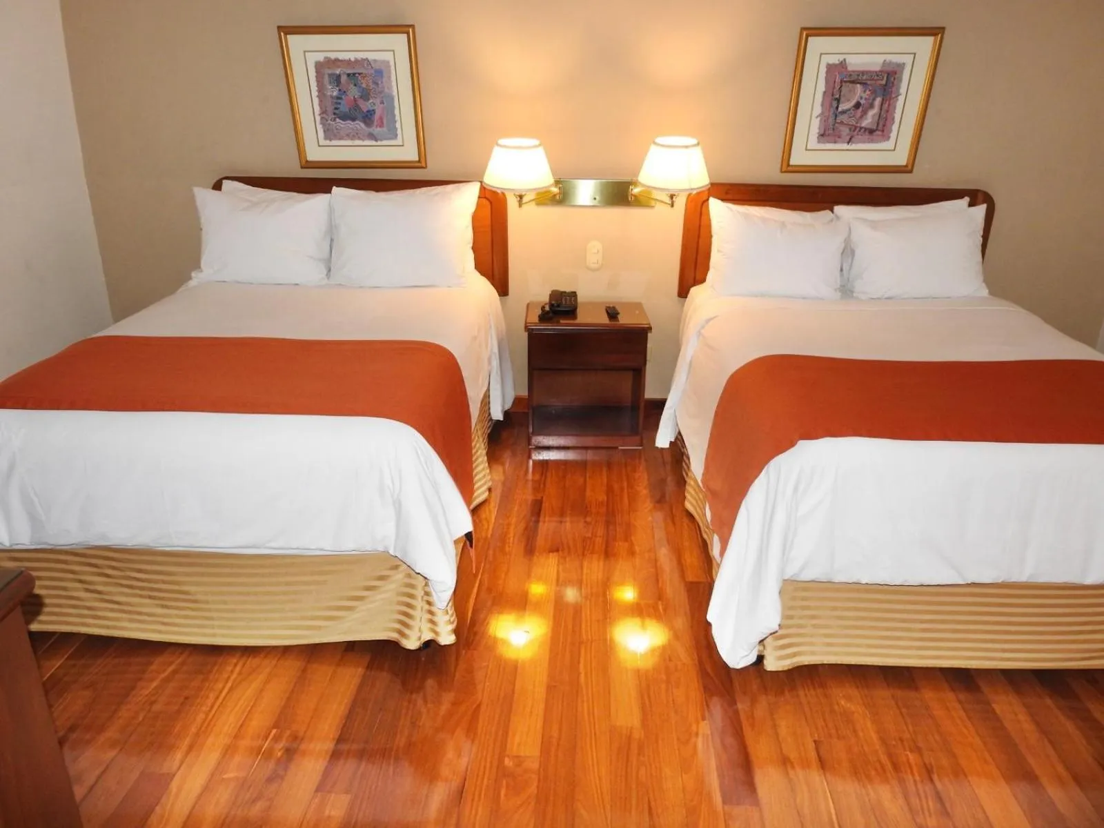 Photo of the whole room, Bed in Hotel San Carlos