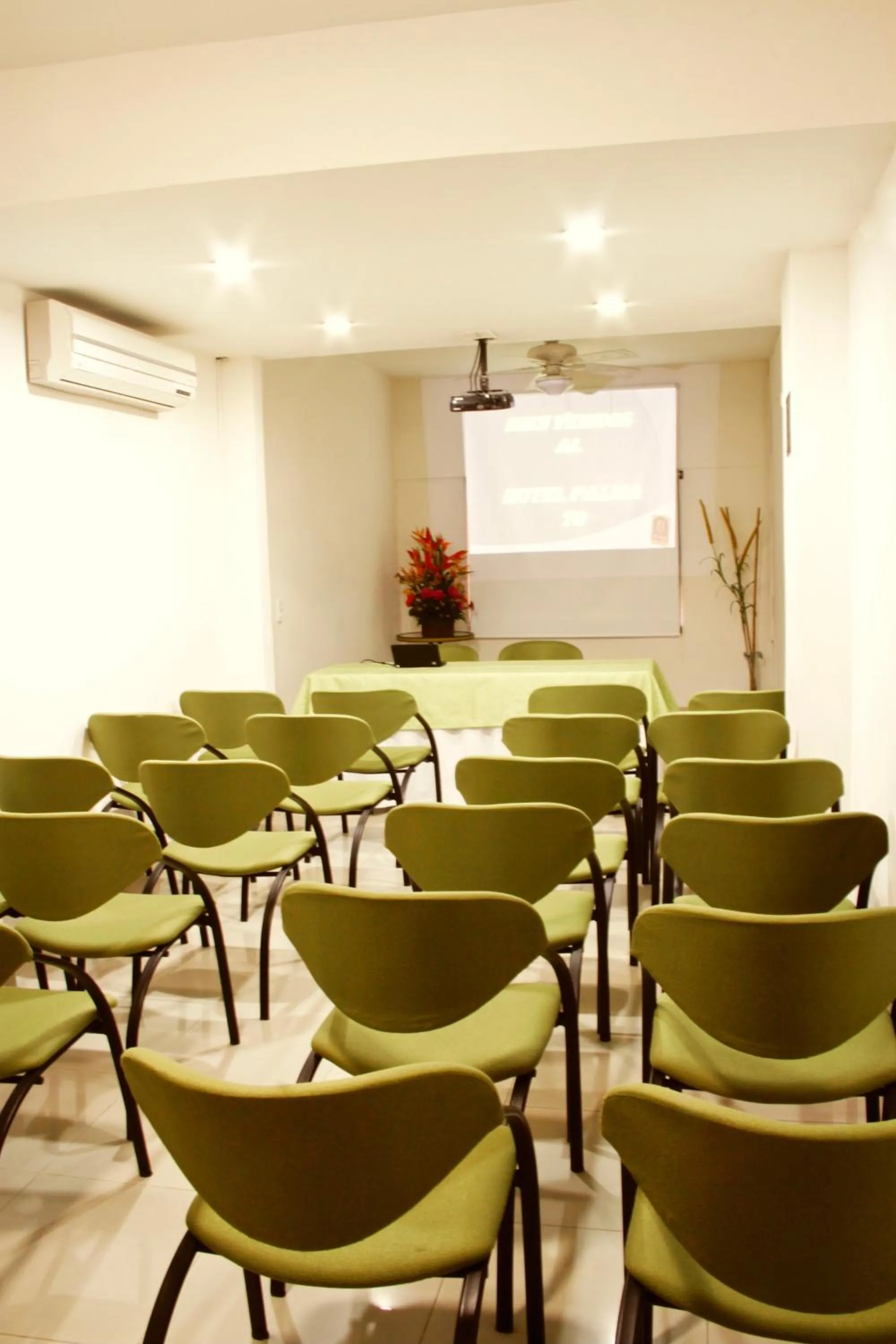 Meeting/conference room in Hotel Palma 70