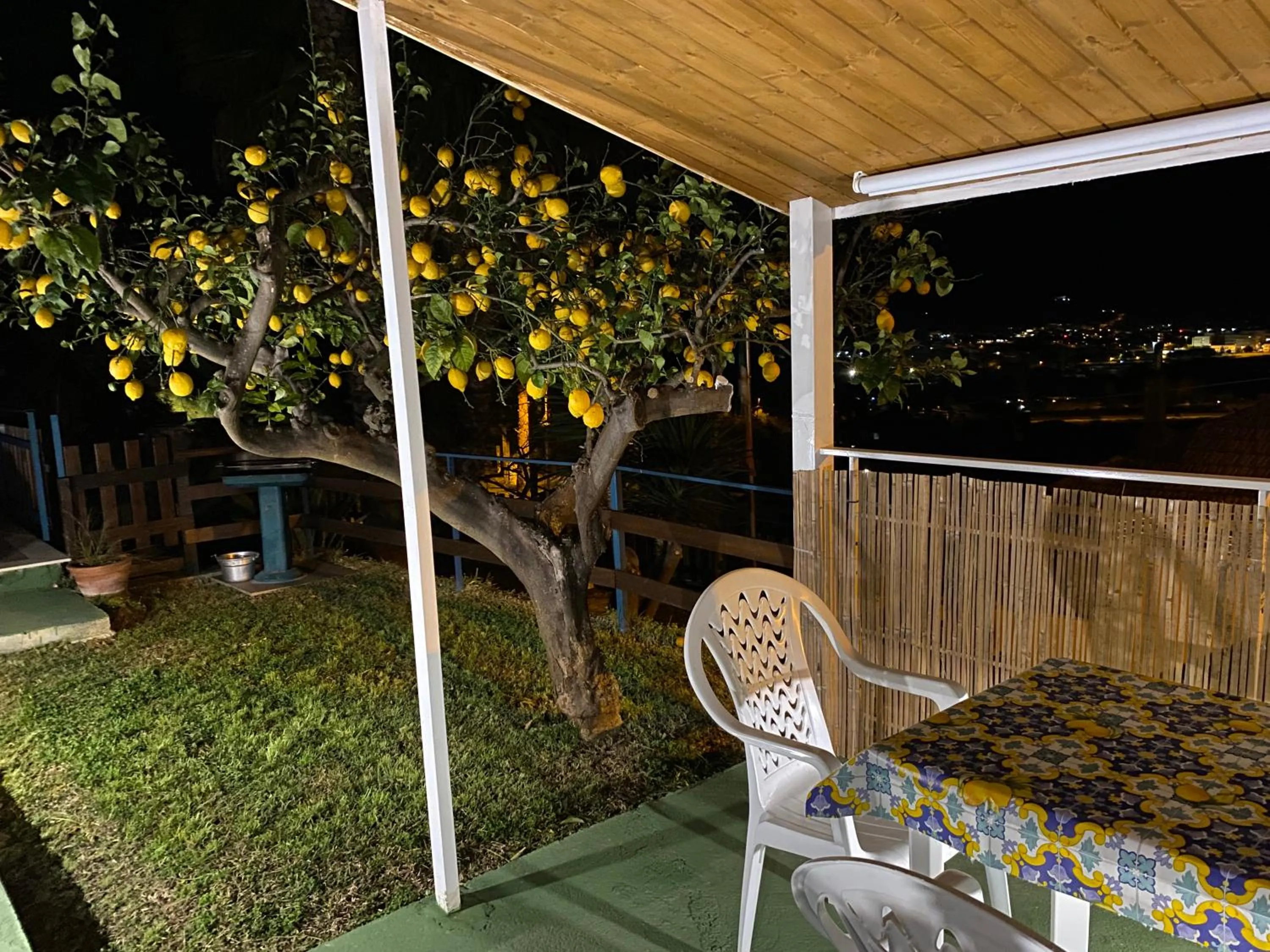 Patio in Albizia, casevacanza