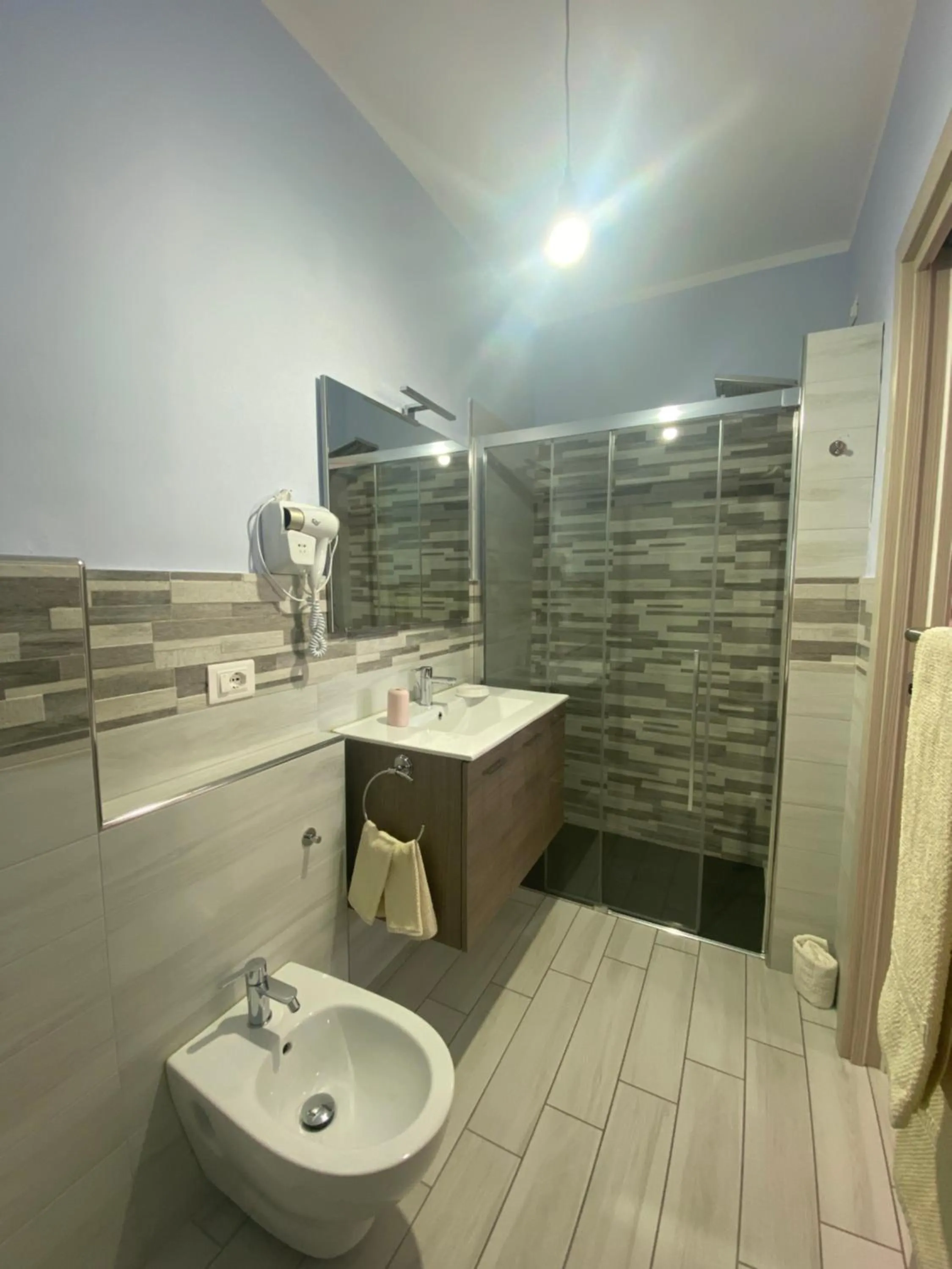 Shower in Albizia, casevacanza