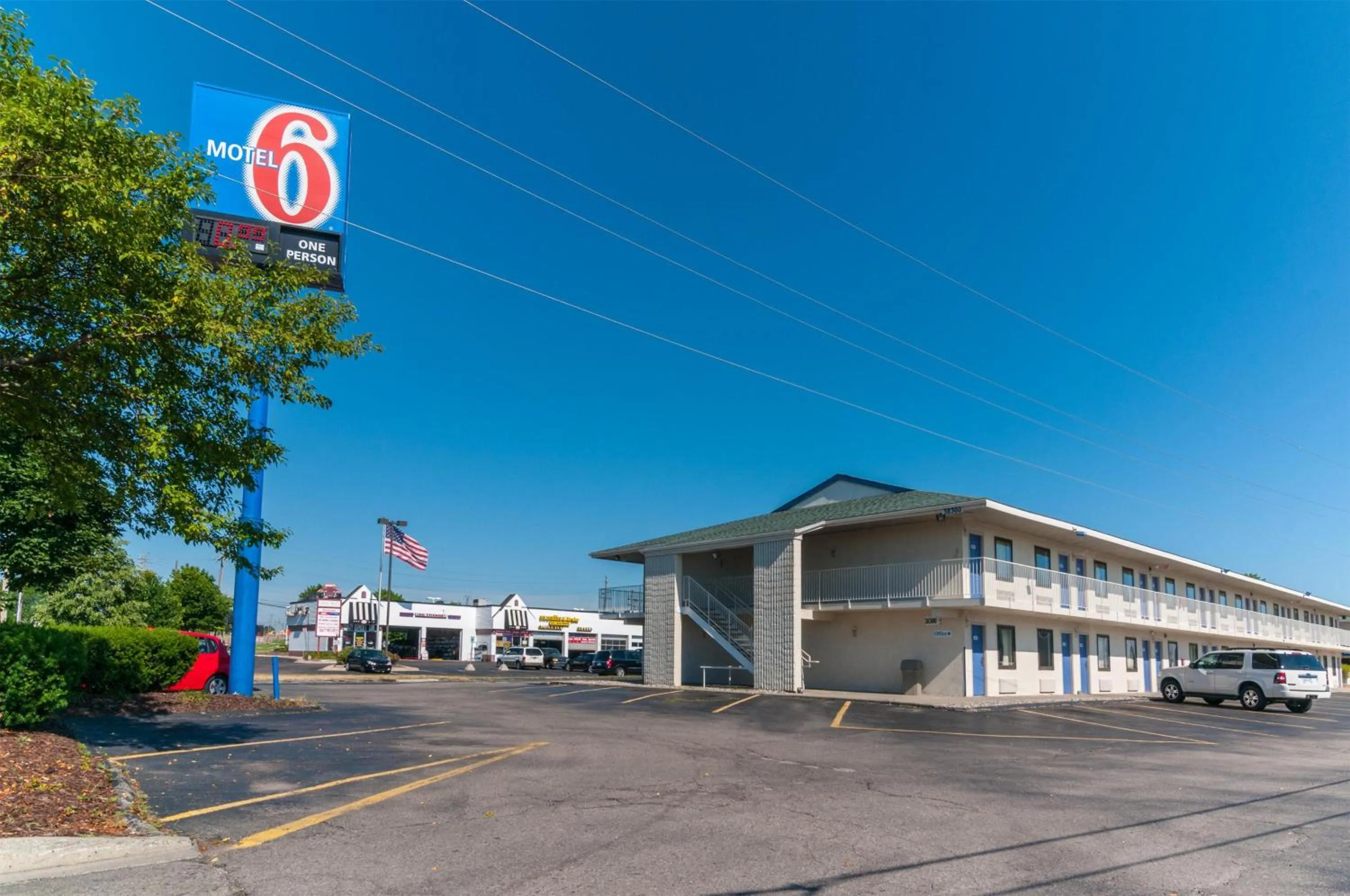 Property building in Motel 6-Farmington Hills, MI - Northwest - Farmington Hills