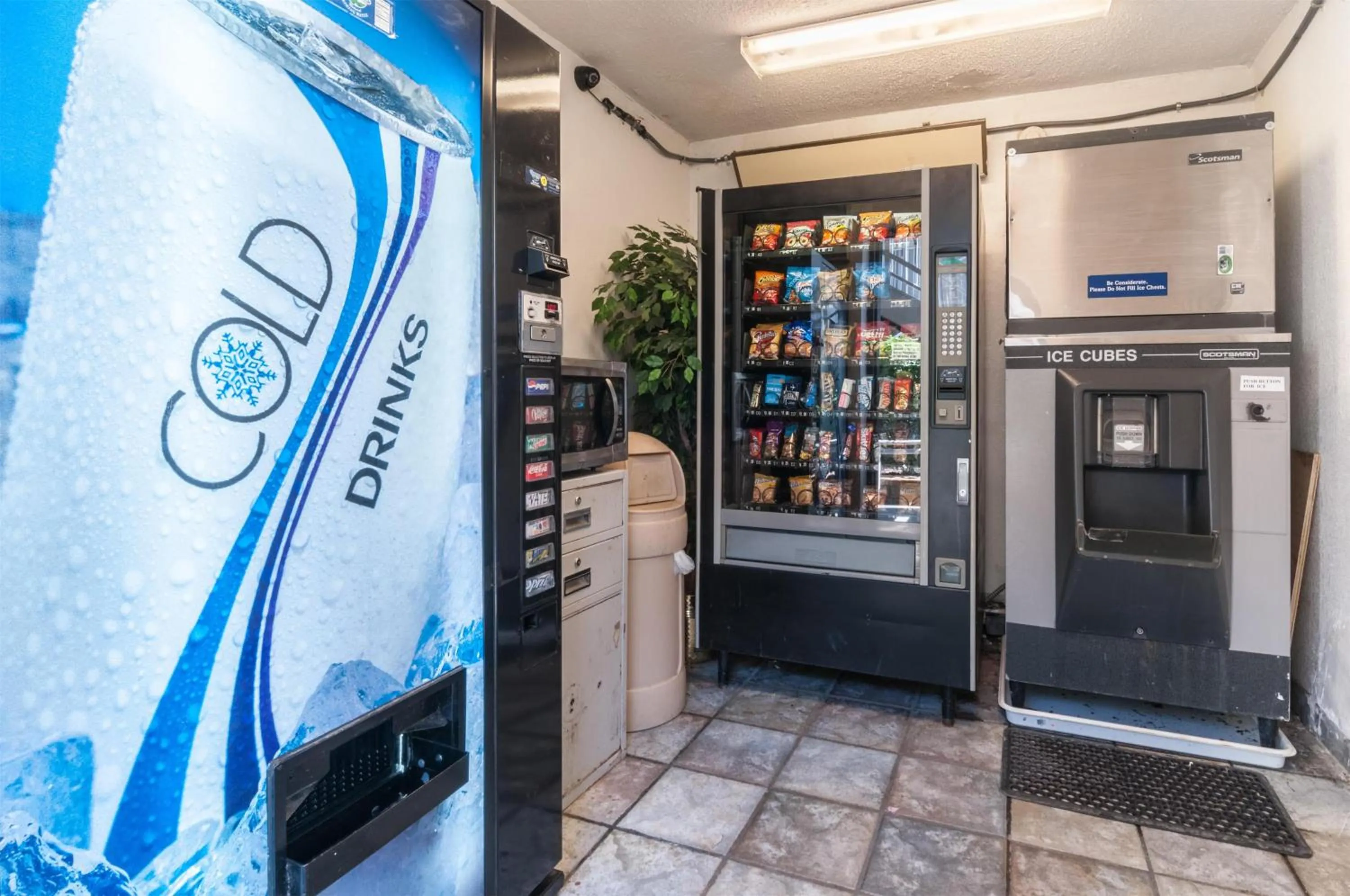 Property building in Motel 6-Farmington Hills, MI - Northwest - Farmington Hills