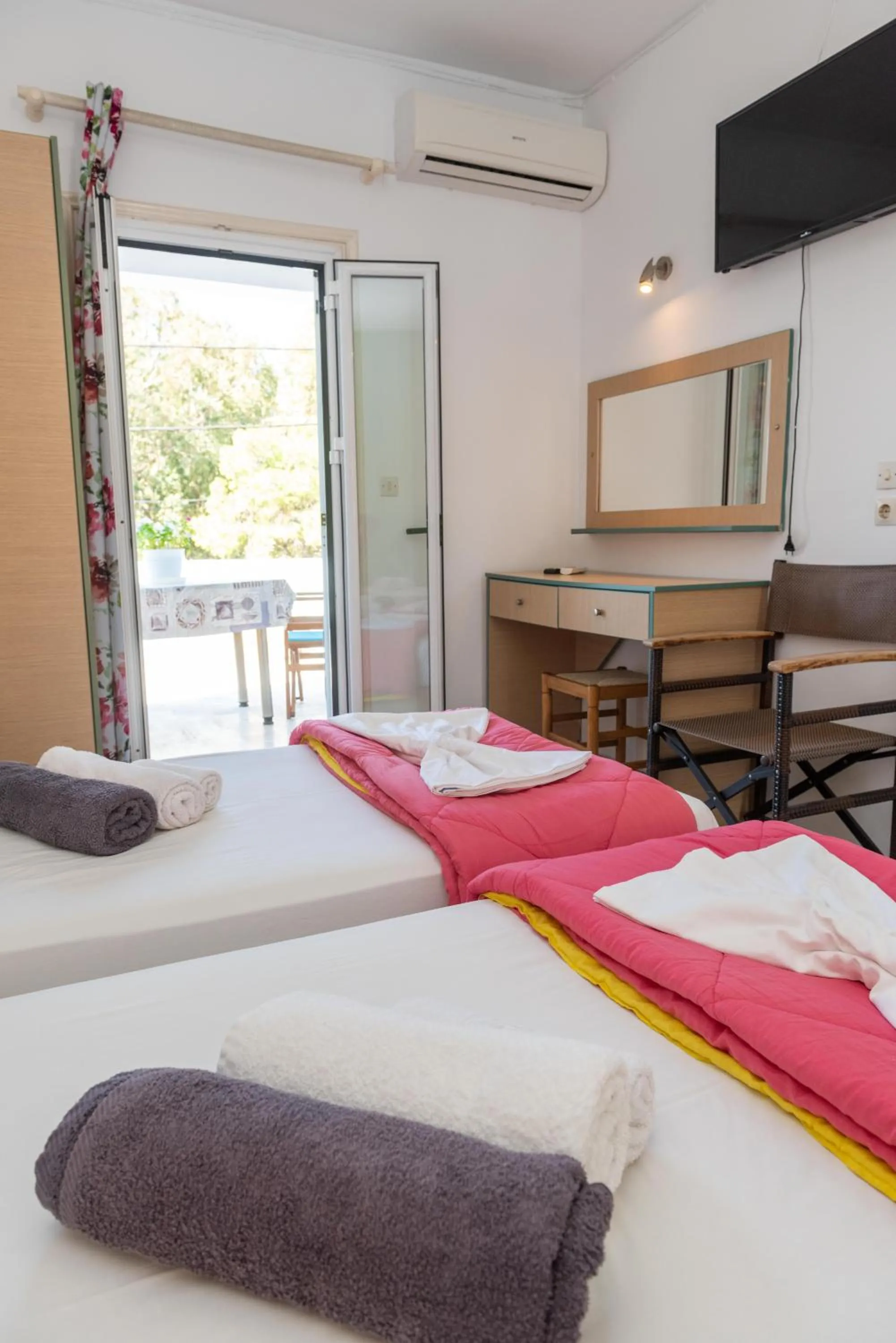 Ilias Studios sevasti