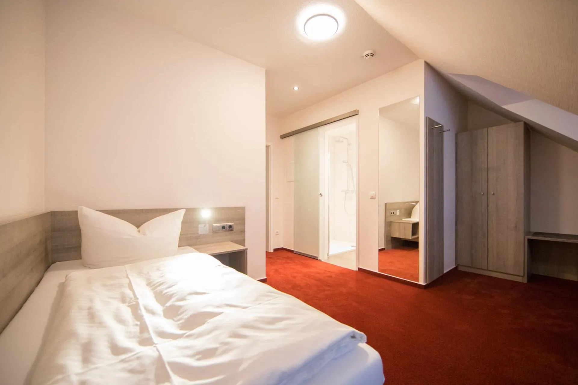 Bedroom, Bed in Altes Landhaus