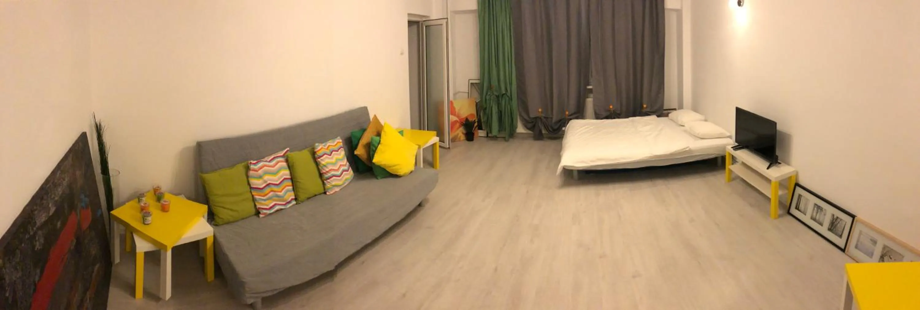 Living room, Bed in Green Apartment 59