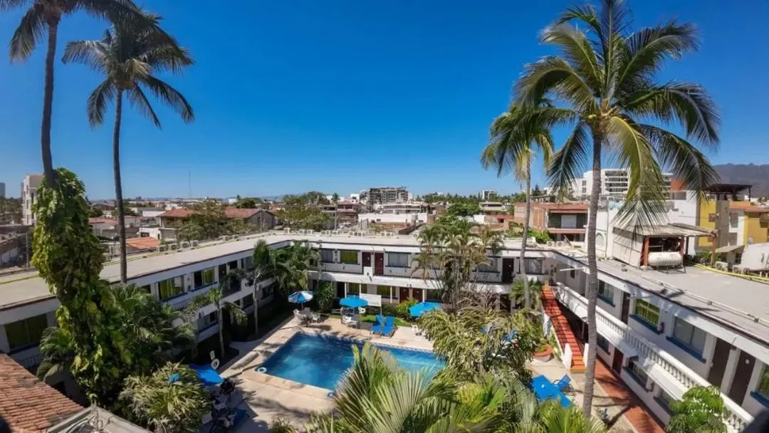 Swimming pool in Hotel Hacienda Vallarta - Playa Las Glorias