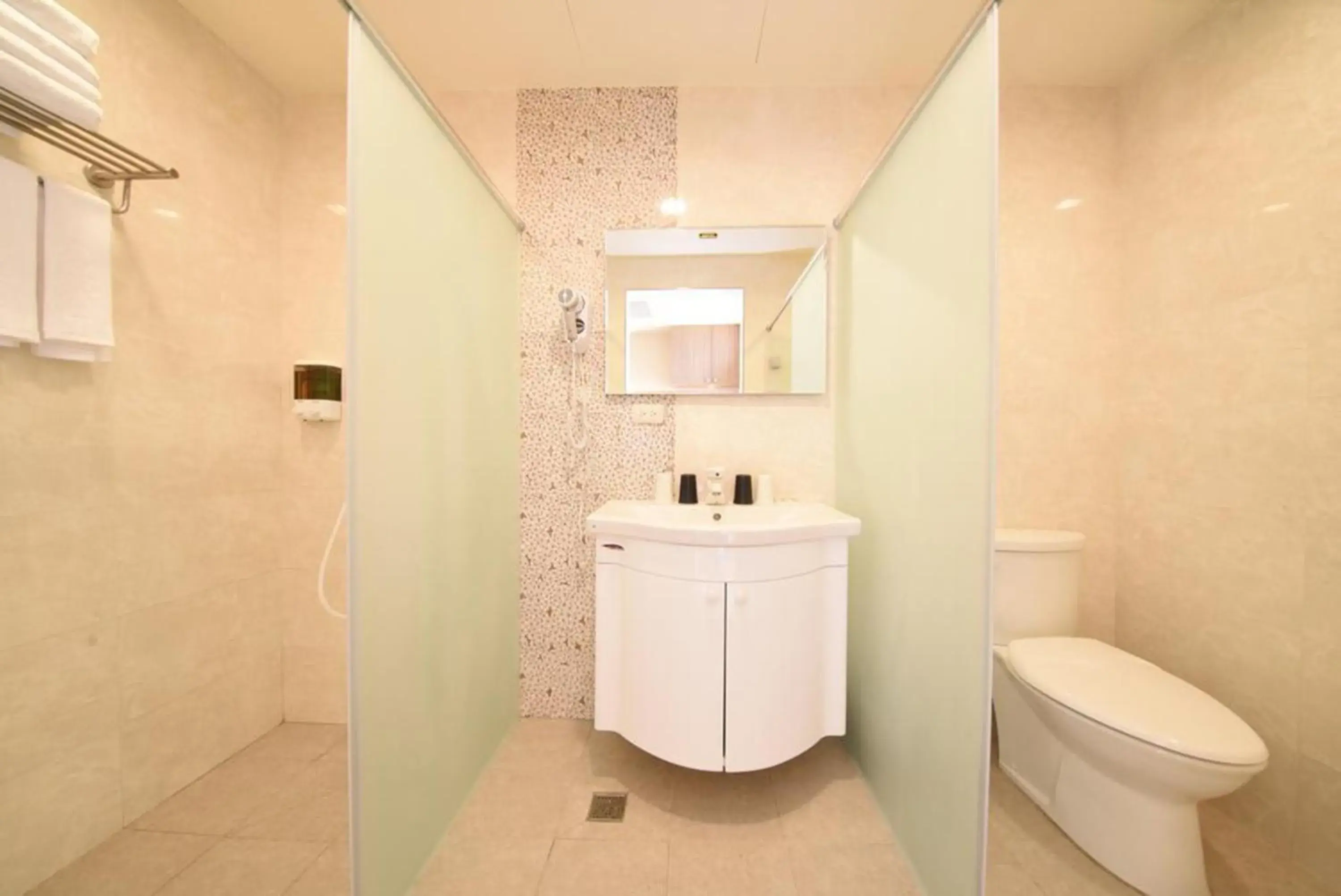 Deluxe Quadruple Room in Chuan Cheng Castle Deluxe Quadruple Room in Chuan Cheng Castle