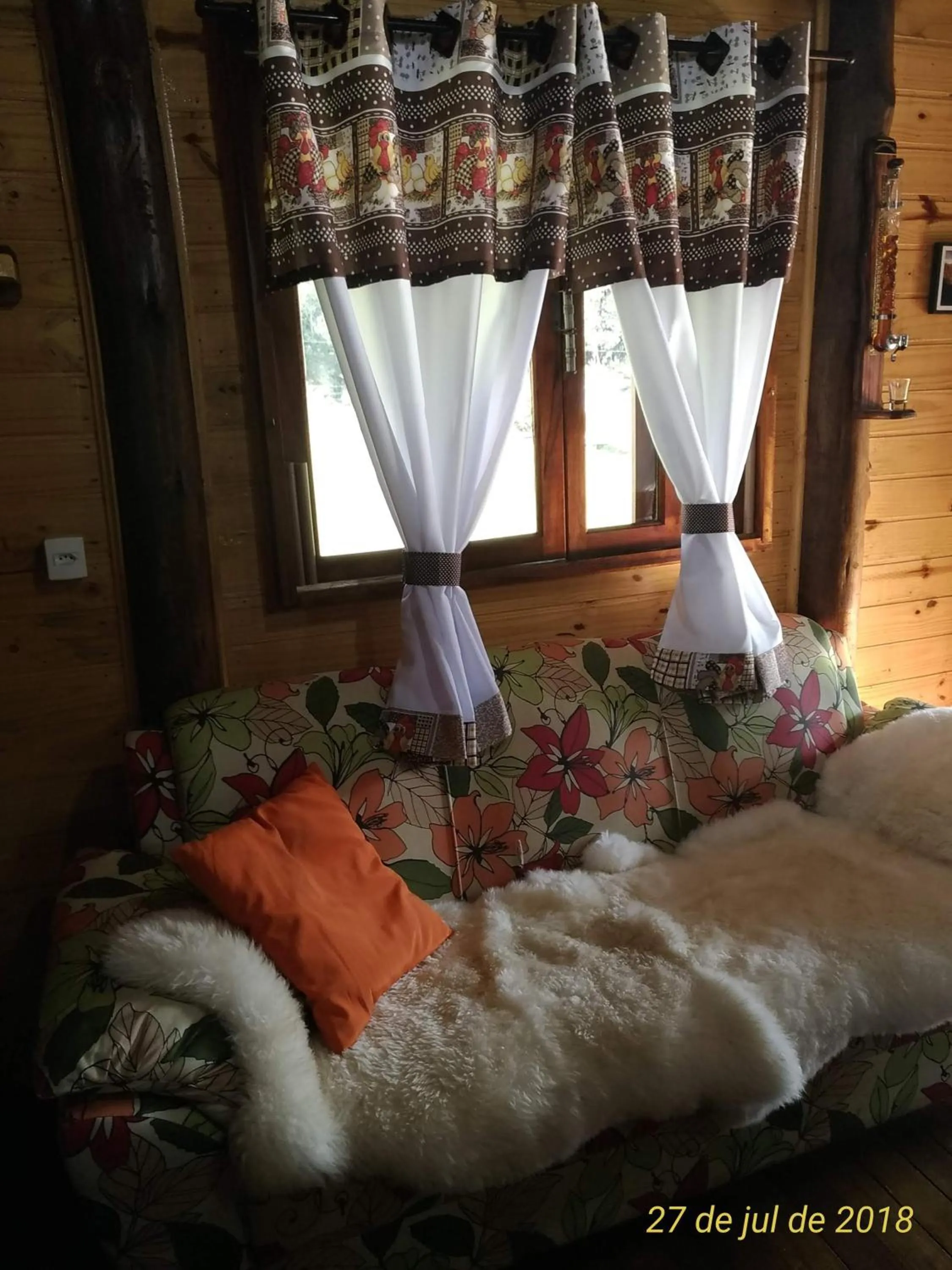 Living room, Bed in Pousada Recanto dos Pôneis Rio Rufino Urubici