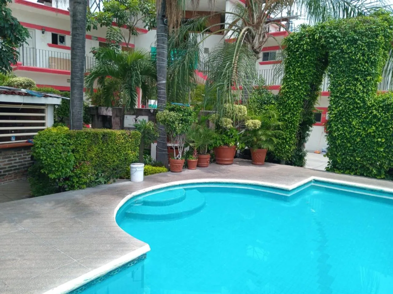 Swimming pool in Hotel Parador del Rey