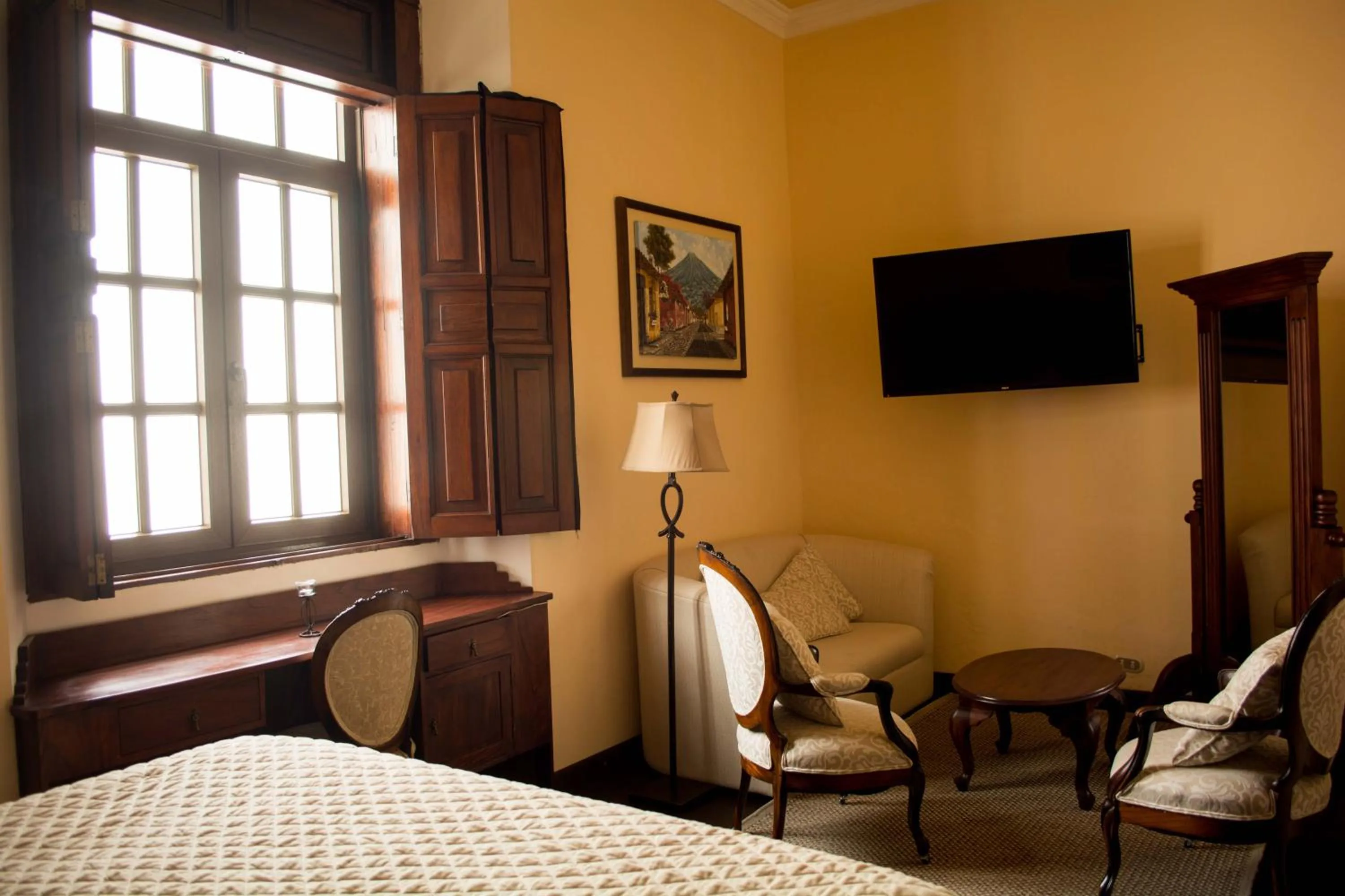 TV and multimedia, Bed in Hotel Aurora