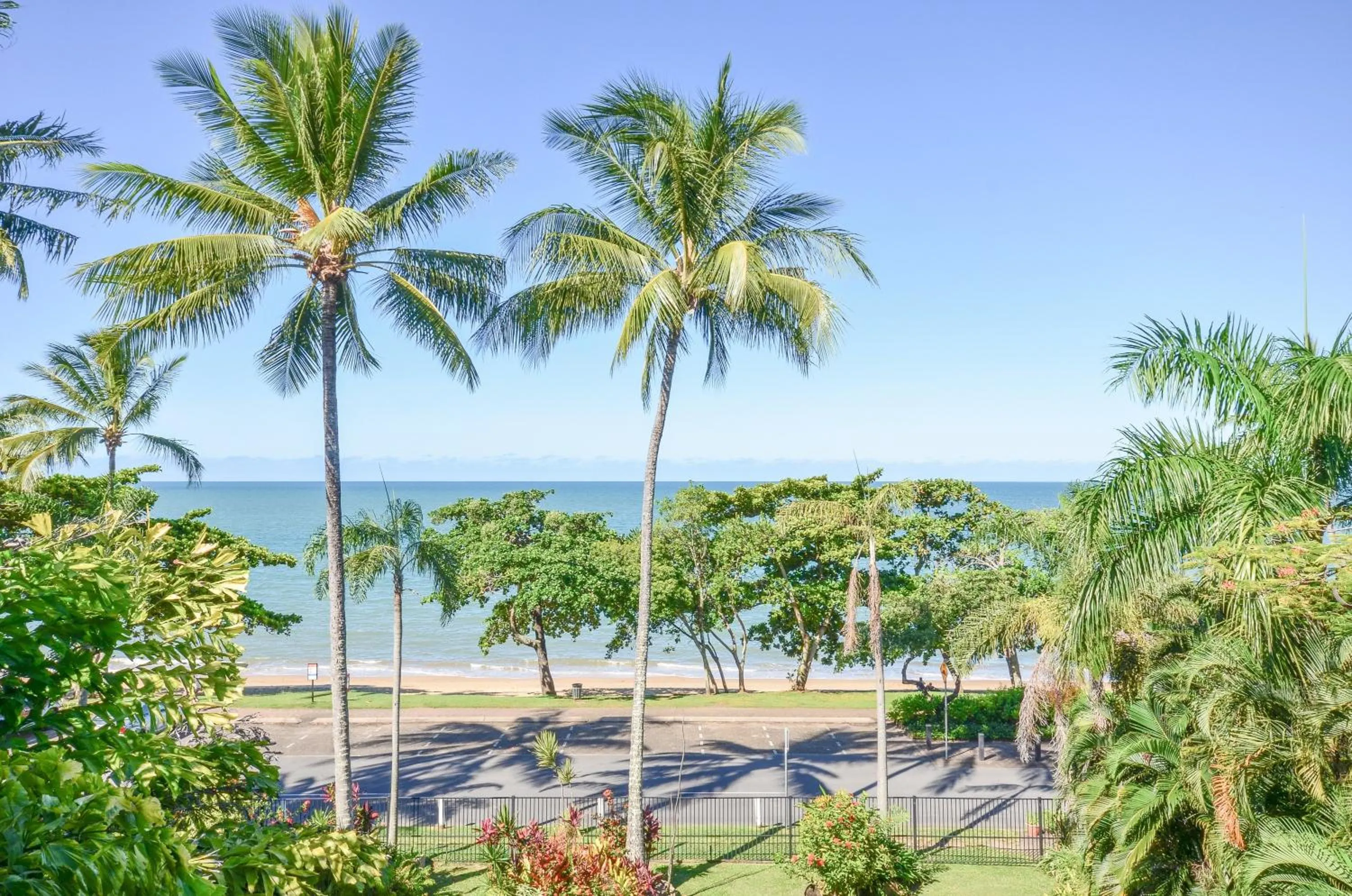 Day in Roydon Beachfront Apartments