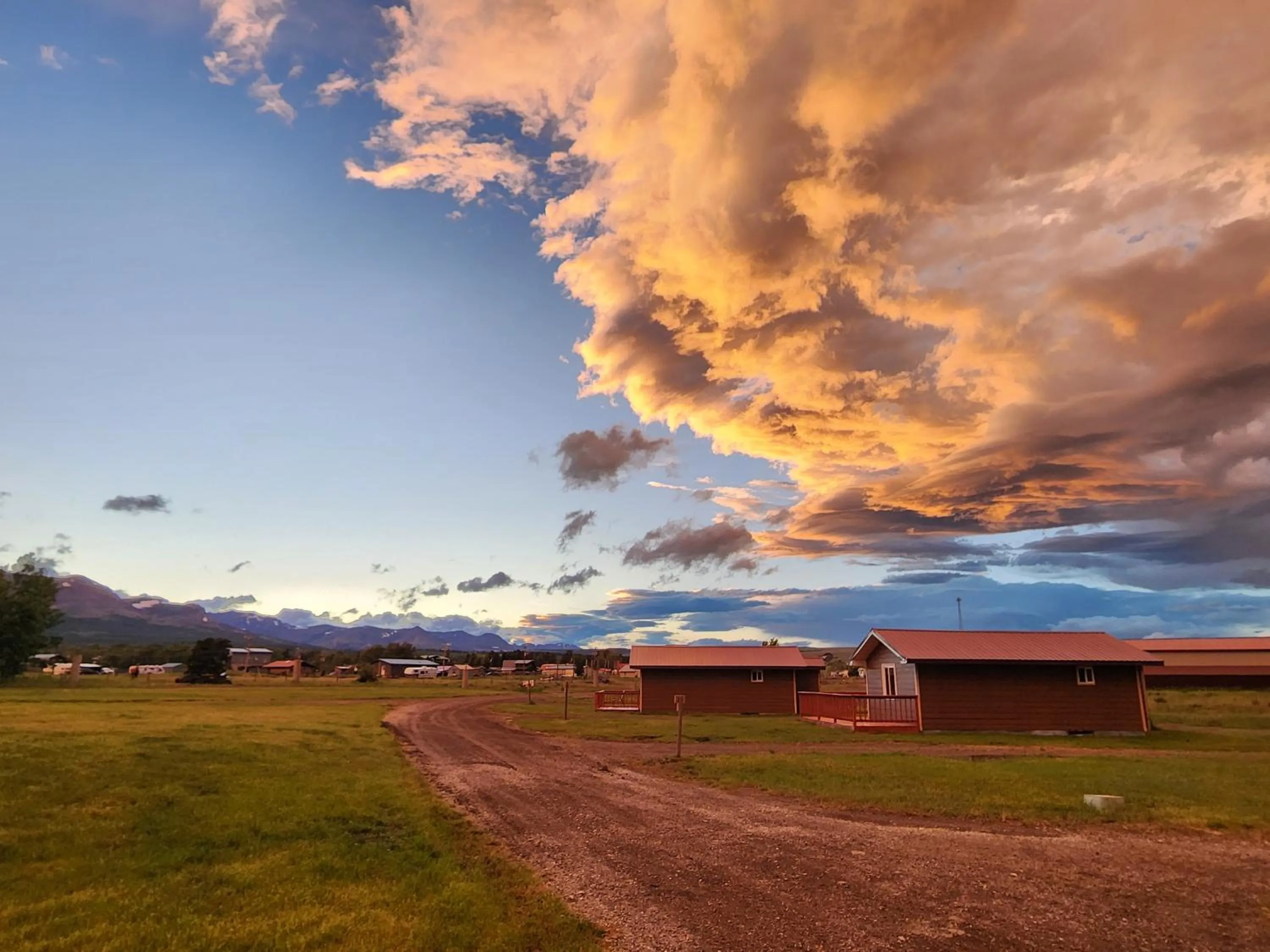 Day in Circle R Motel