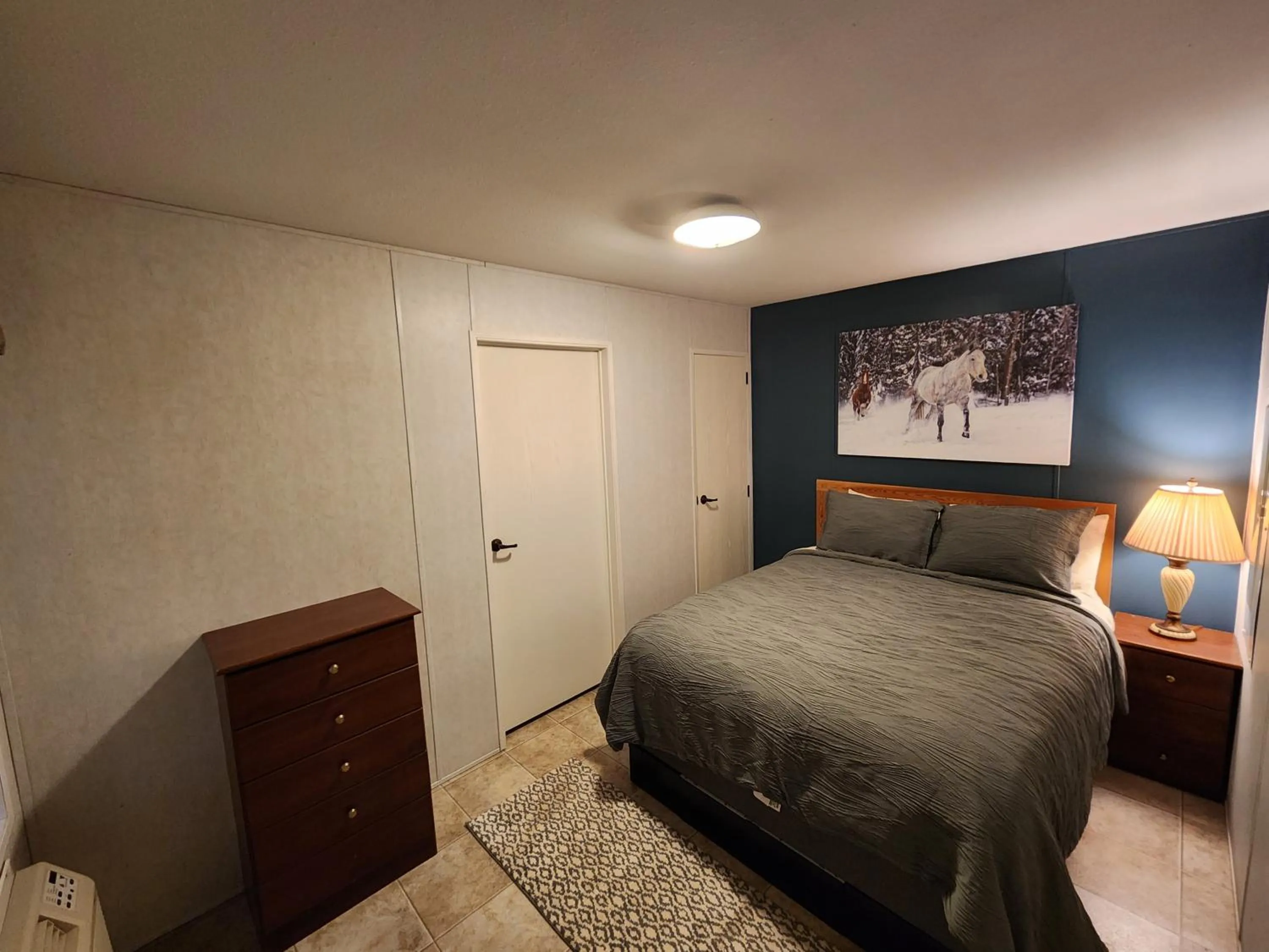 Bed in Circle R Motel