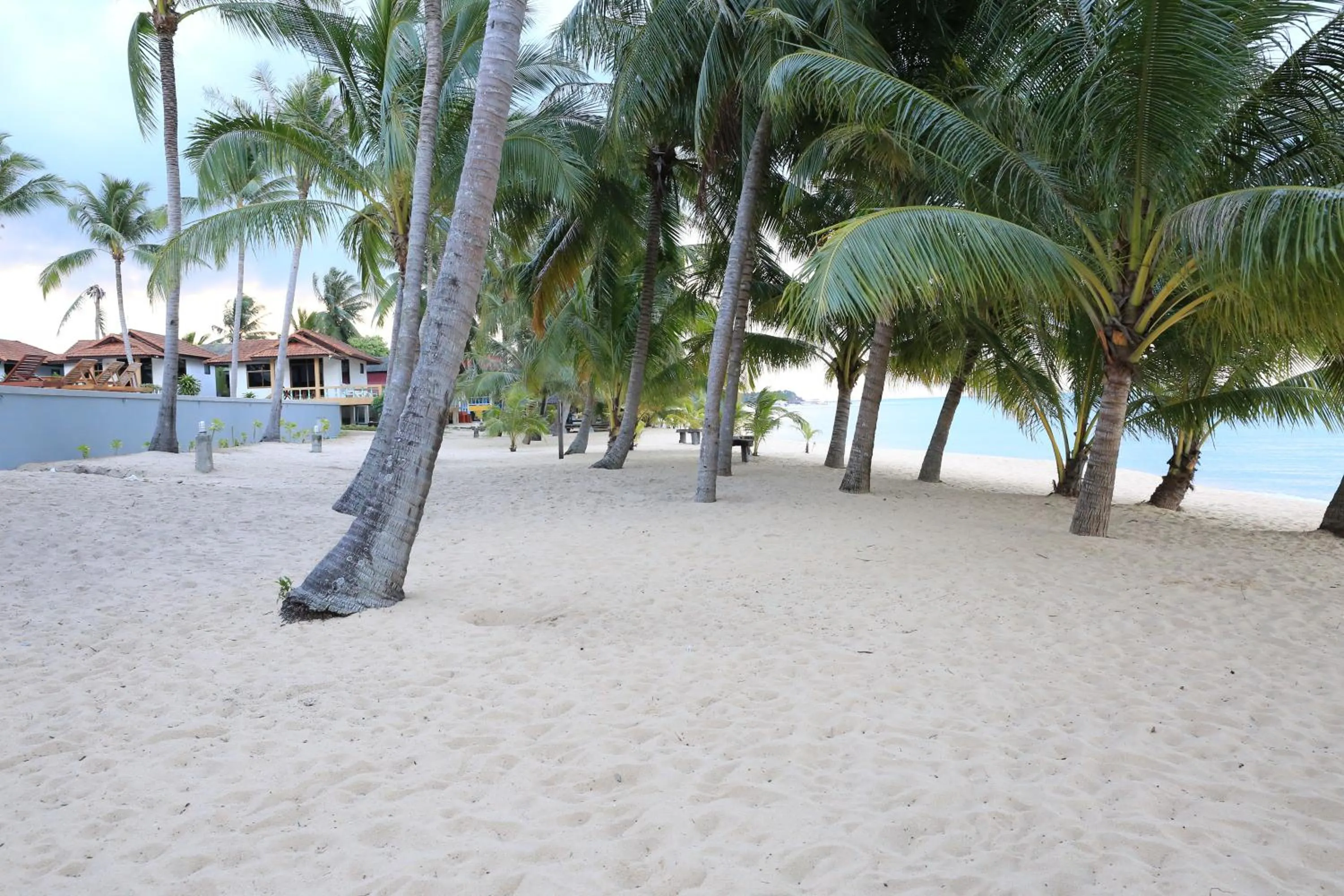 Beach in Shangrilah Bungalow