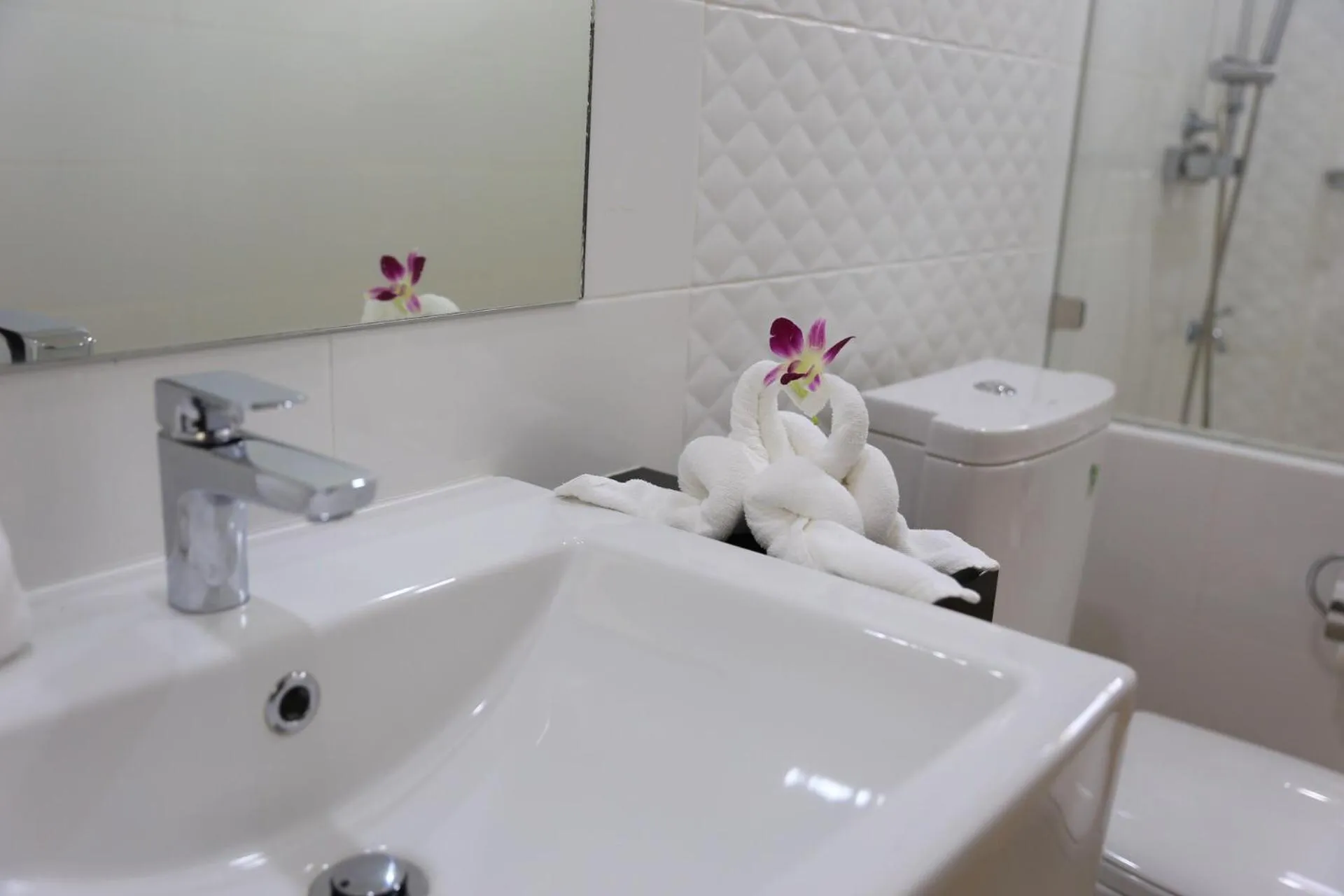 Bathroom in Shangrilah Bungalow