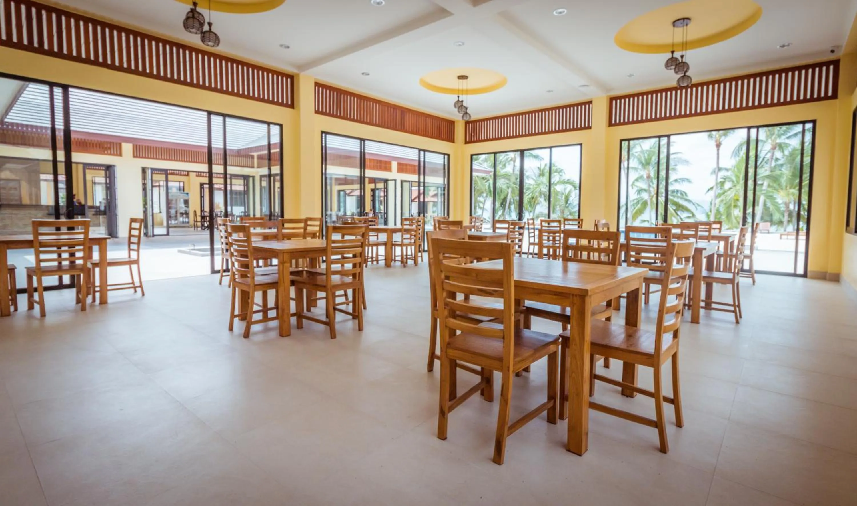 Restaurant/places to eat in Shangrilah Bungalow