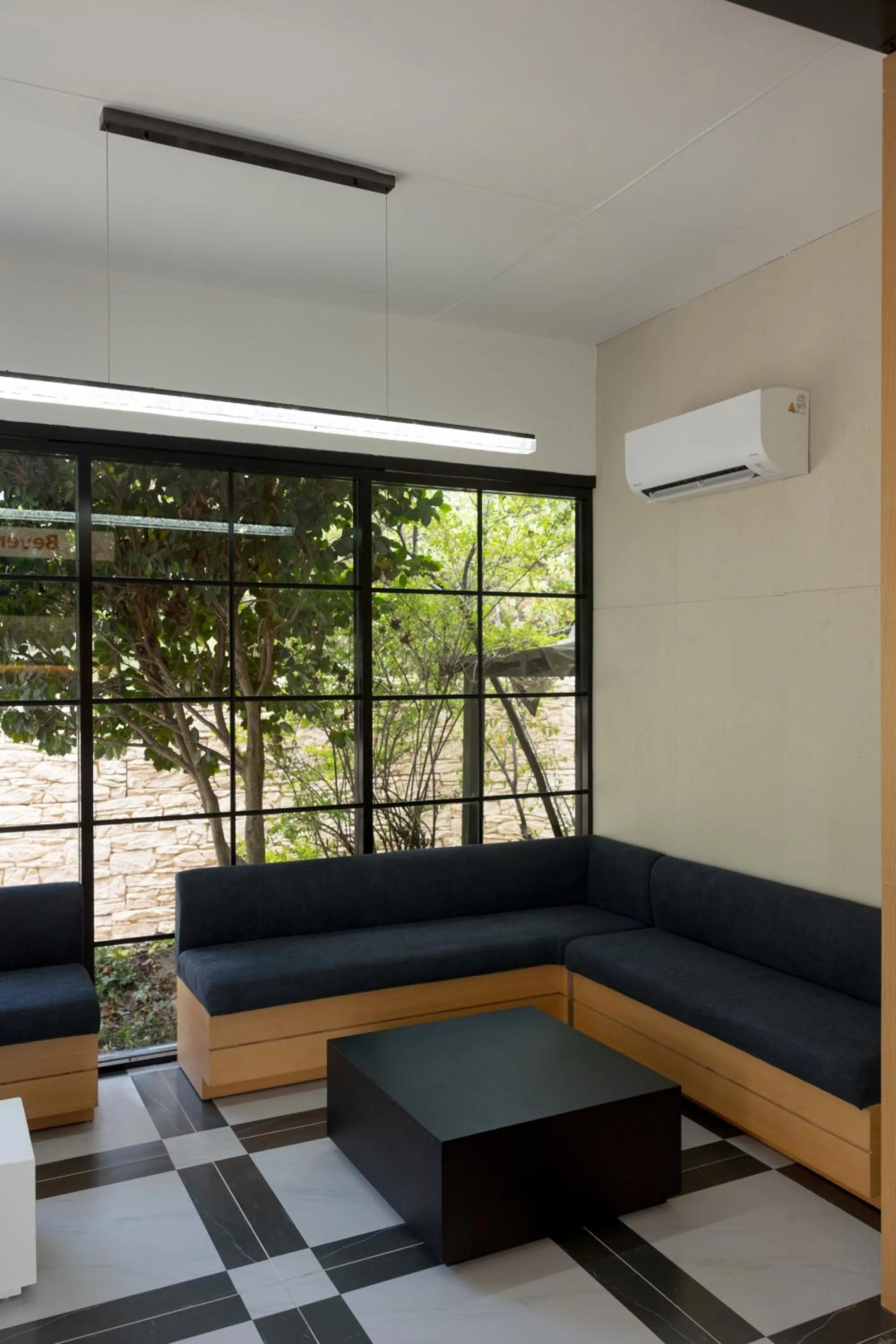 Lobby or reception in Mu S Boutique Motel "Matthew Flinders"