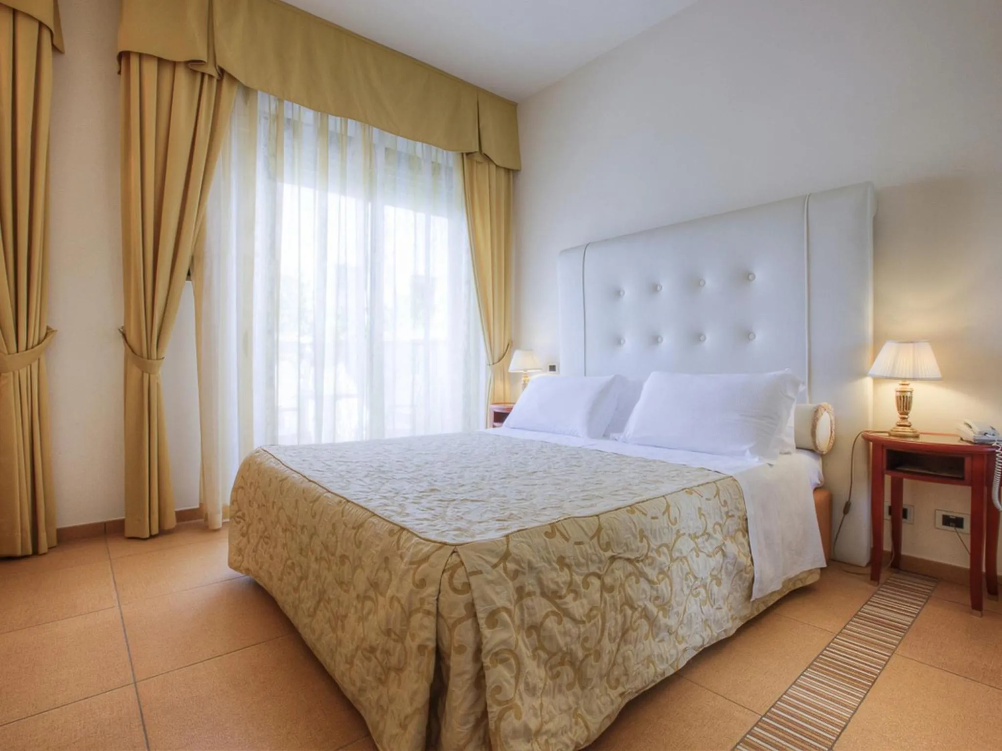 Bedroom, Bed in Hotel Nettuno