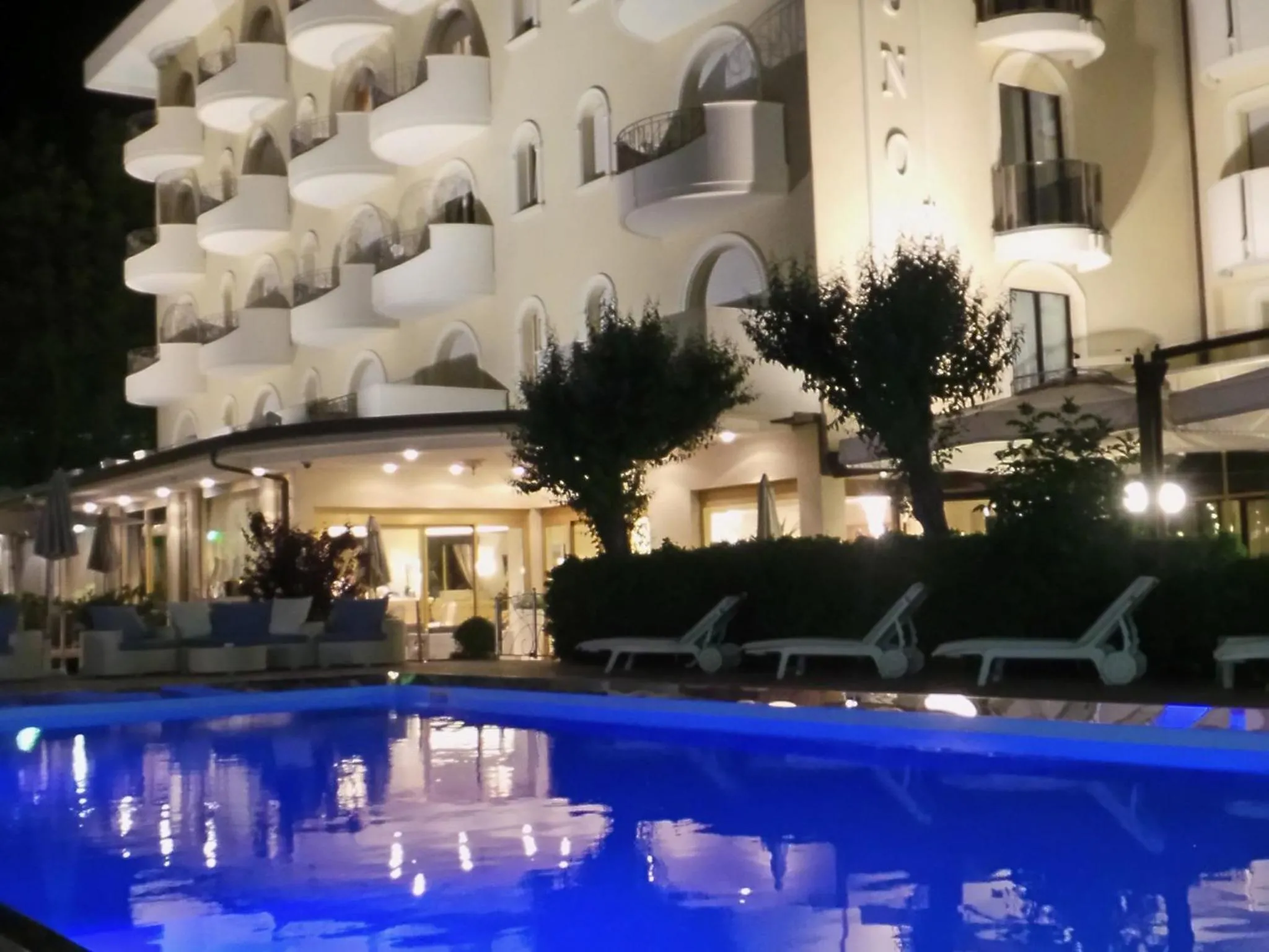 Swimming pool in Hotel Nettuno