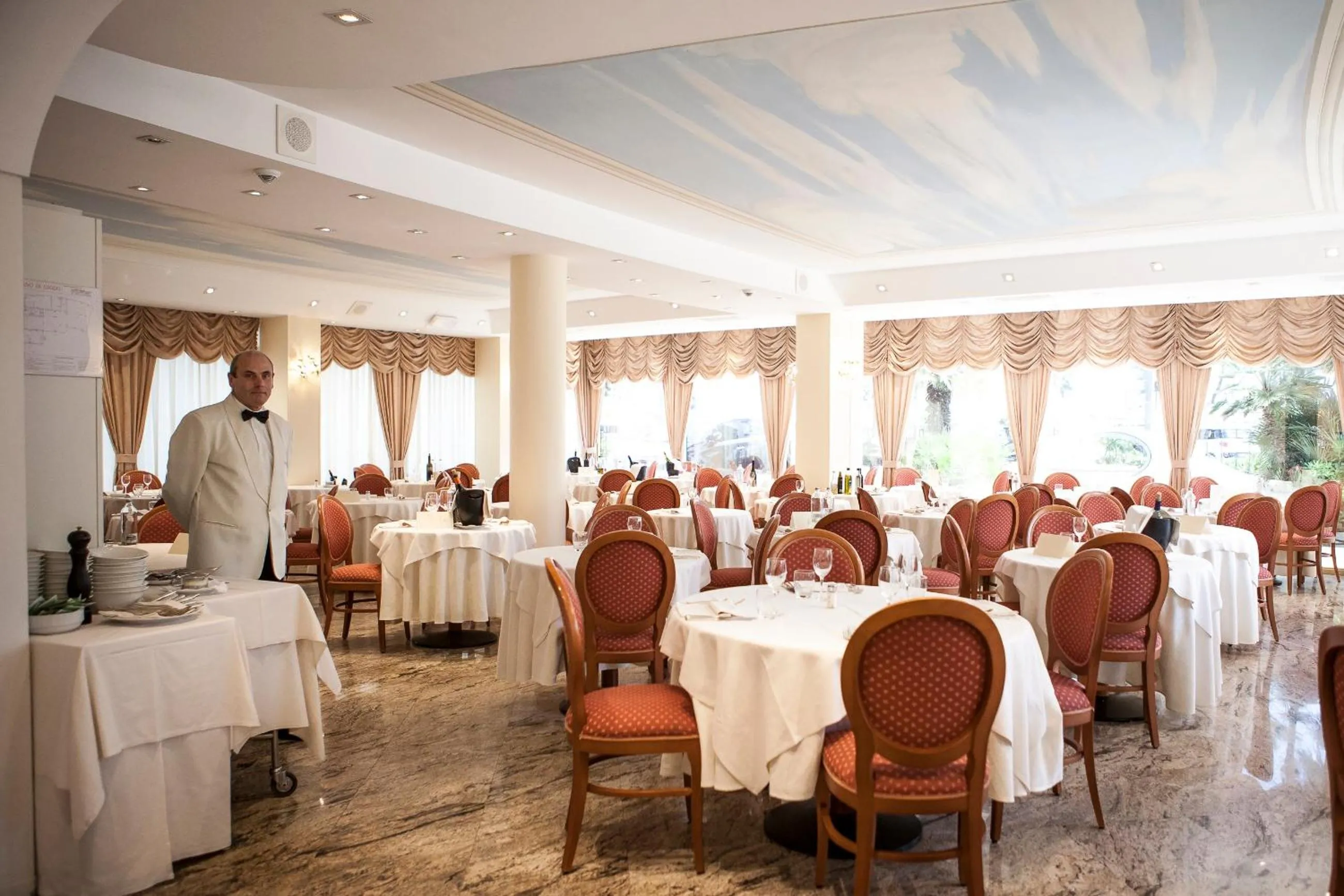 Restaurant/places to eat in Hotel Nettuno