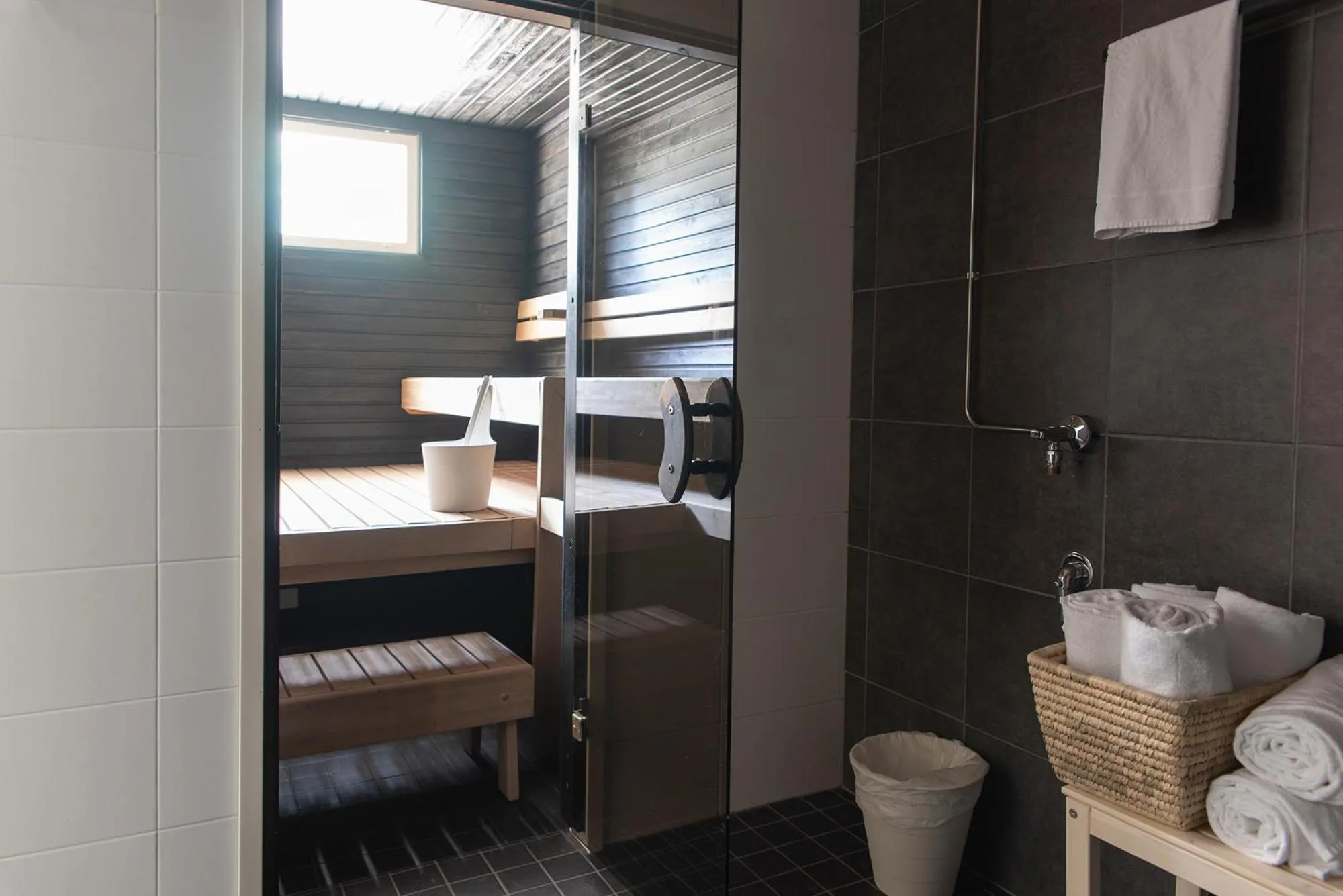 Shower in Boutique hotel Sawohouse