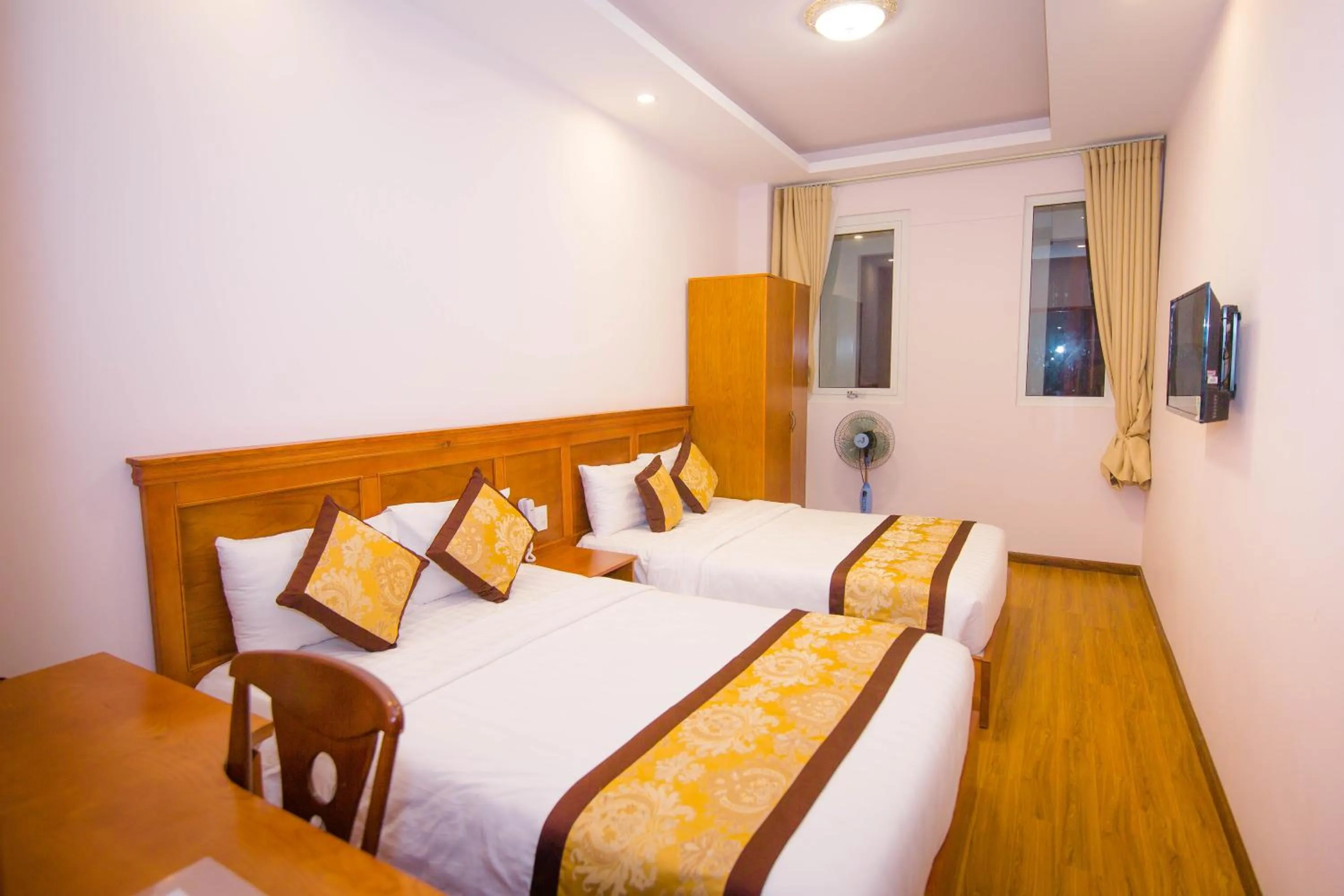 Bed in Hồng Tùng Hotel