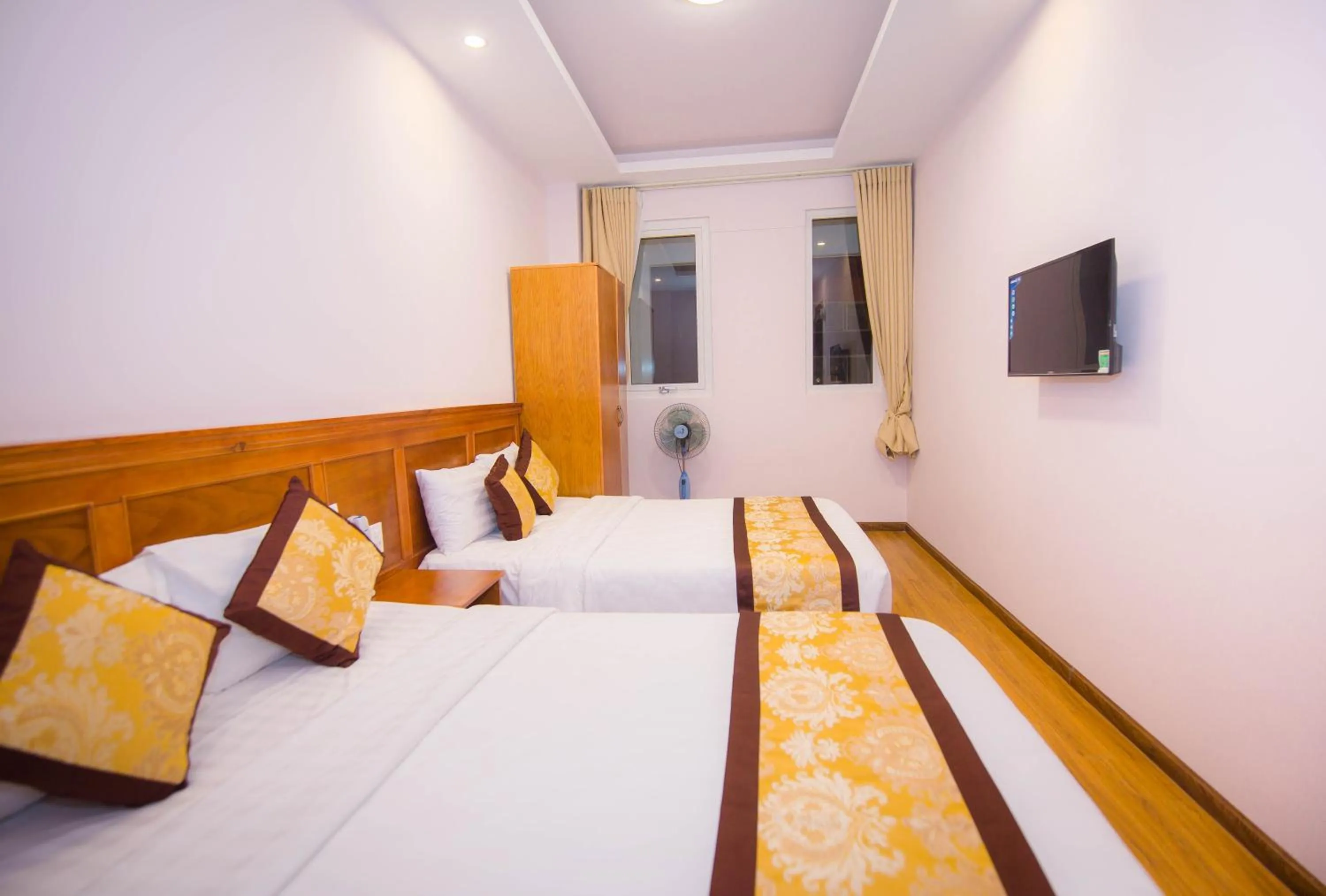 Bed in Hồng Tùng Hotel