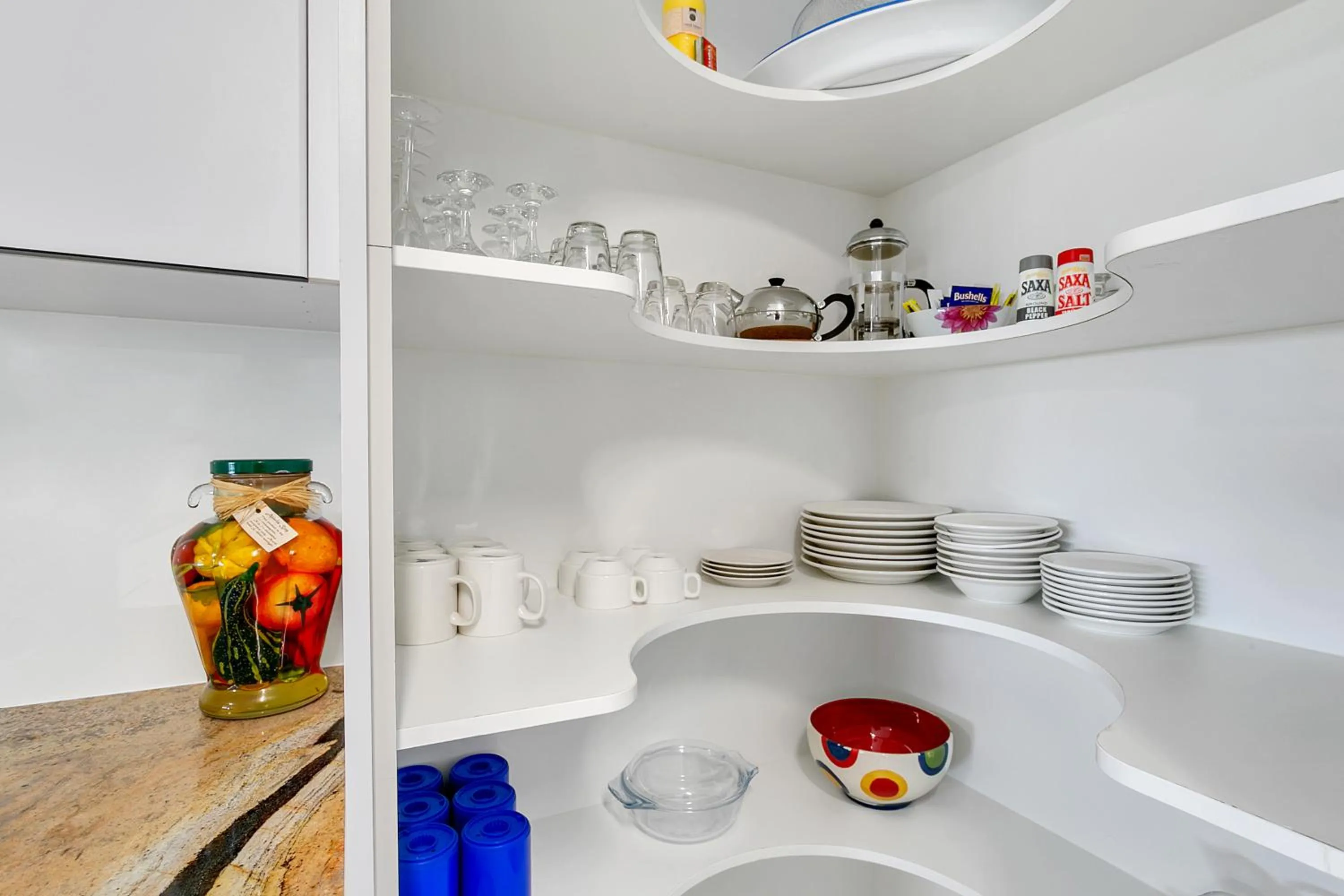Coffee/tea facilities in Beachfront Apartments on Trinity Beach