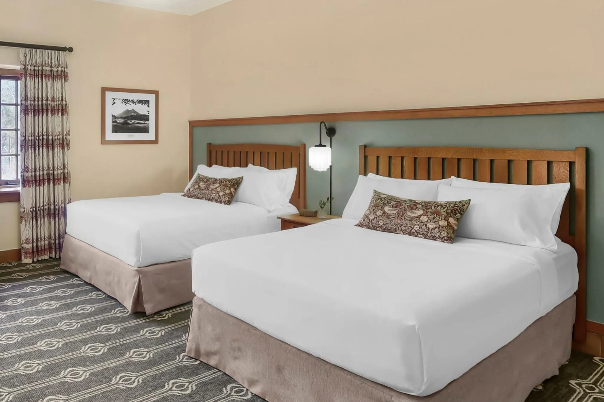 Photo of the whole room, Bed in The Omni Grove Park Inn & Spa - Asheville