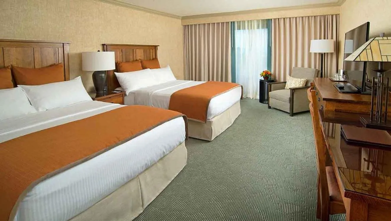 Photo of the whole room, Bed in The Omni Grove Park Inn & Spa - Asheville