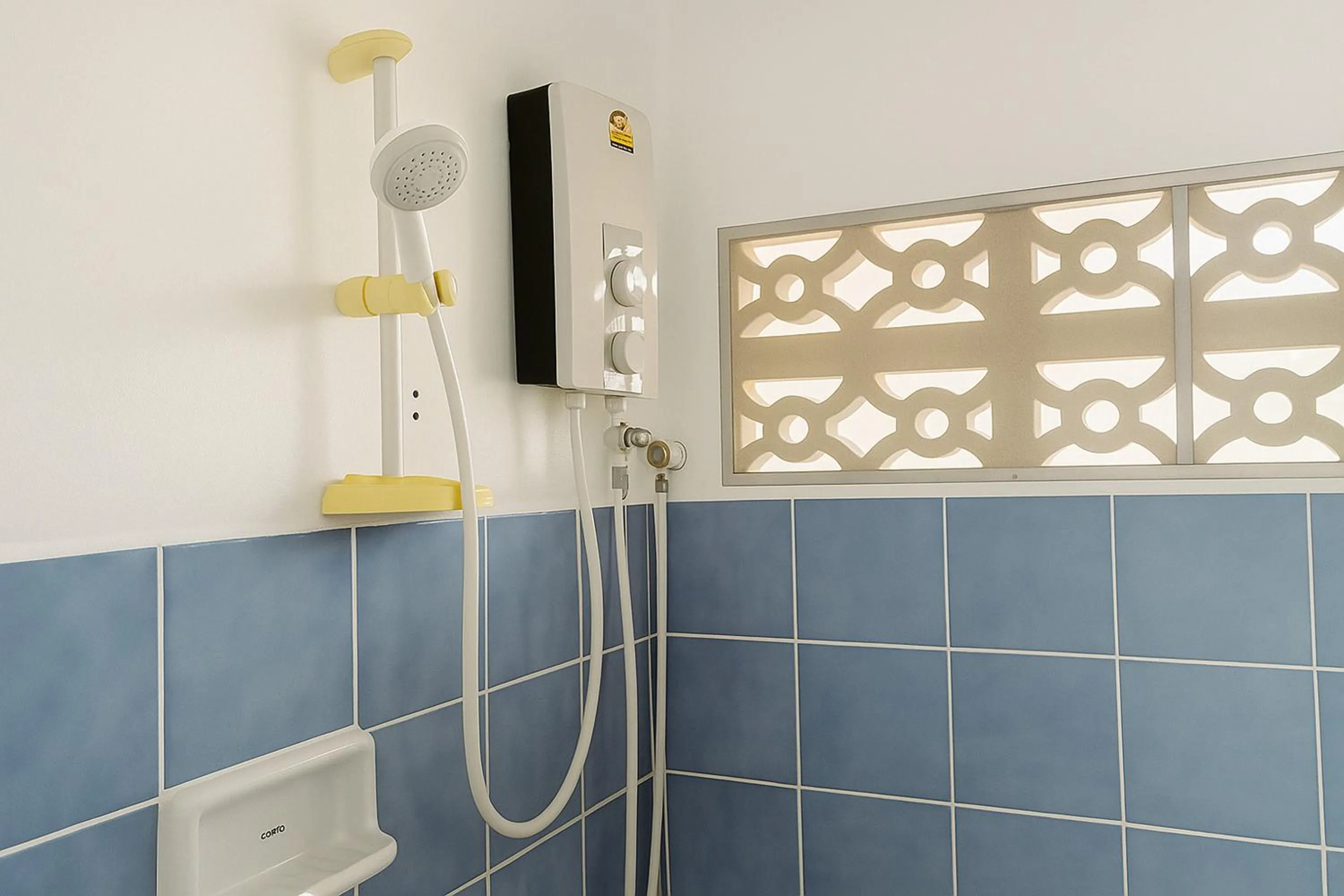 Shower in Palm Point Village