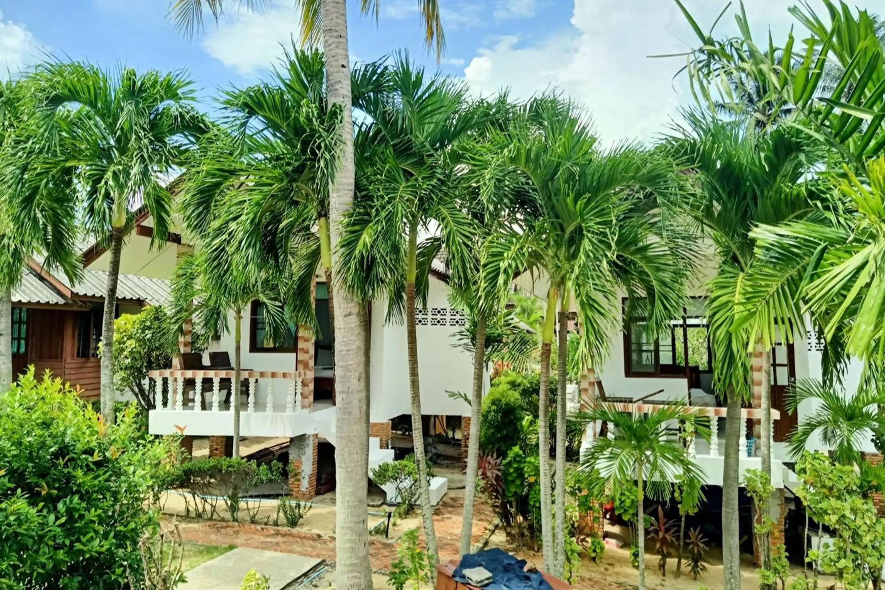 Property building in Palm Point Village