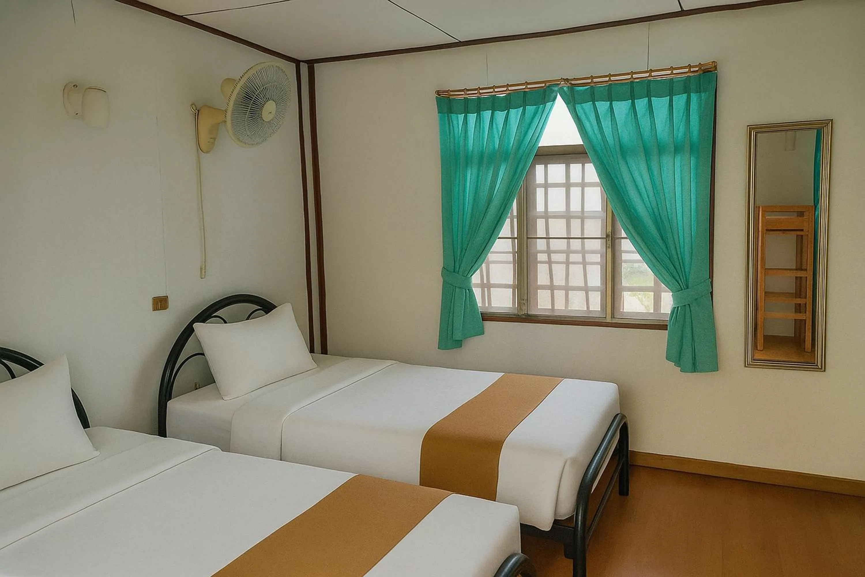 Bedroom, Bed in Palm Point Village