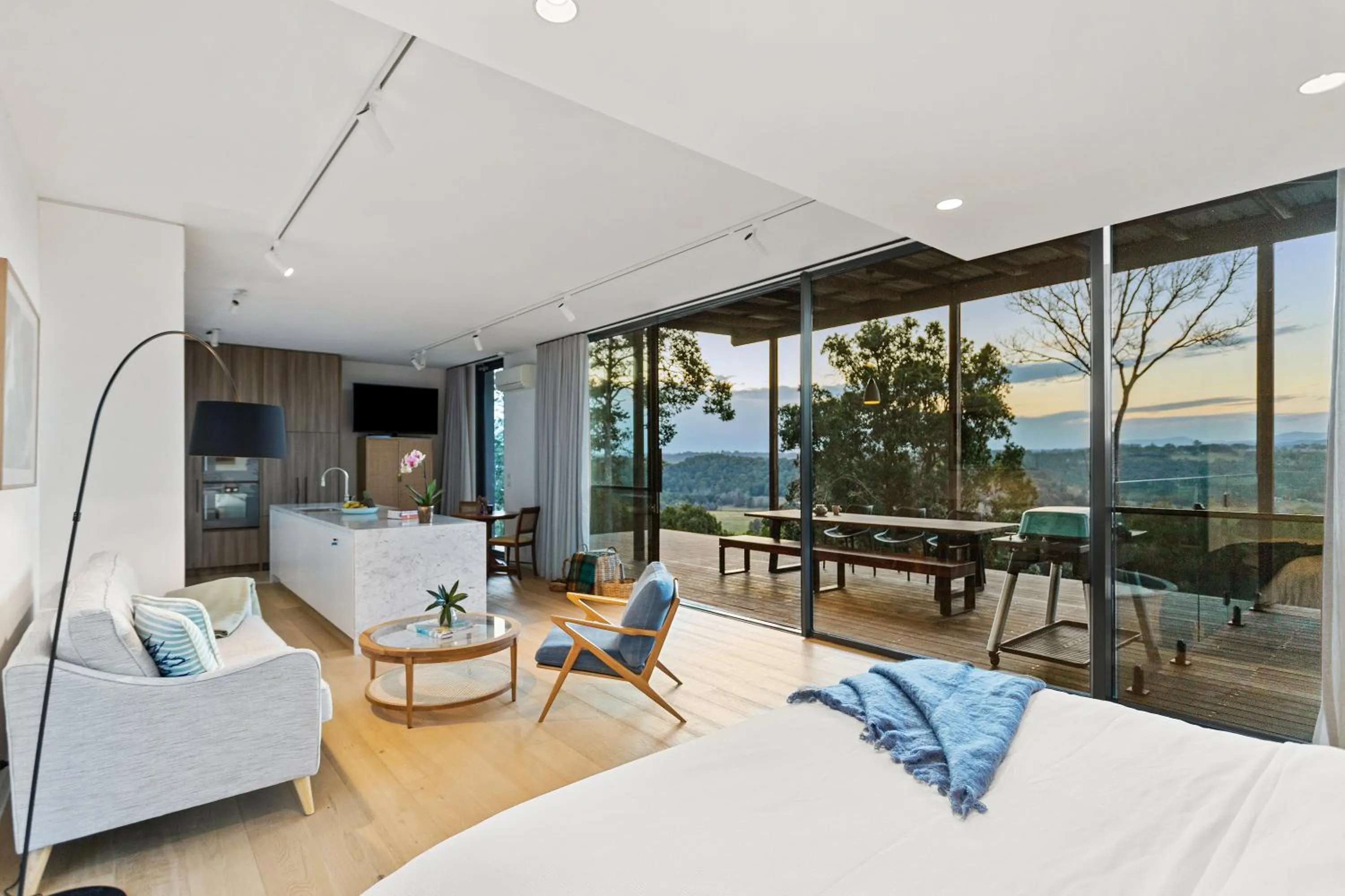 TV and multimedia, Bed in Byron Hinterland Villas