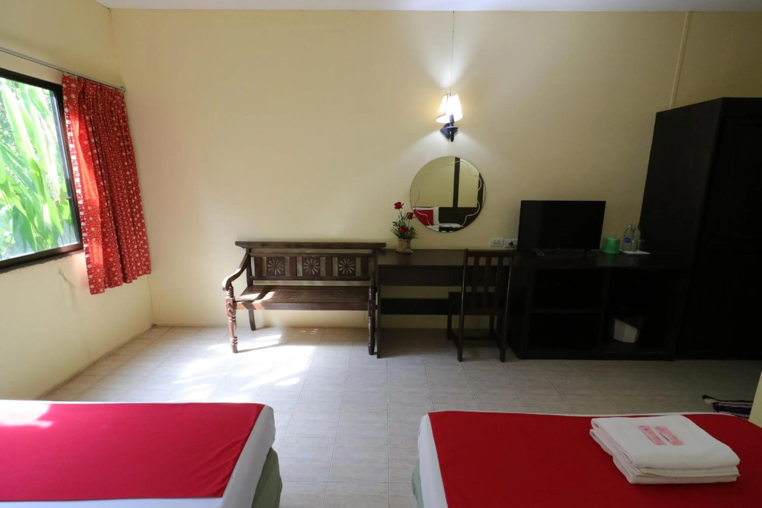 TV and multimedia, Bed in Baan Nat The Village