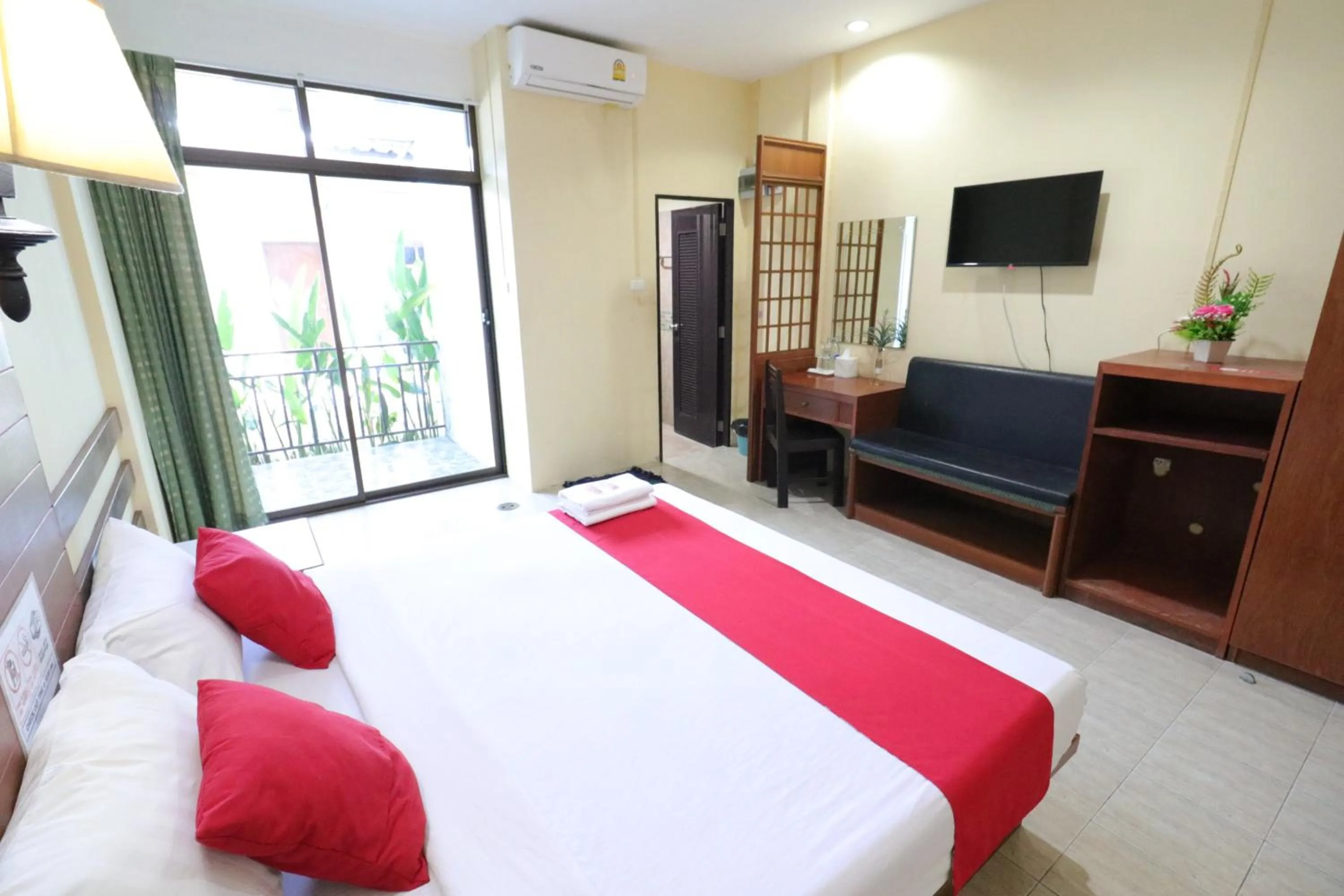 TV and multimedia, Bed in Baan Nat The Village