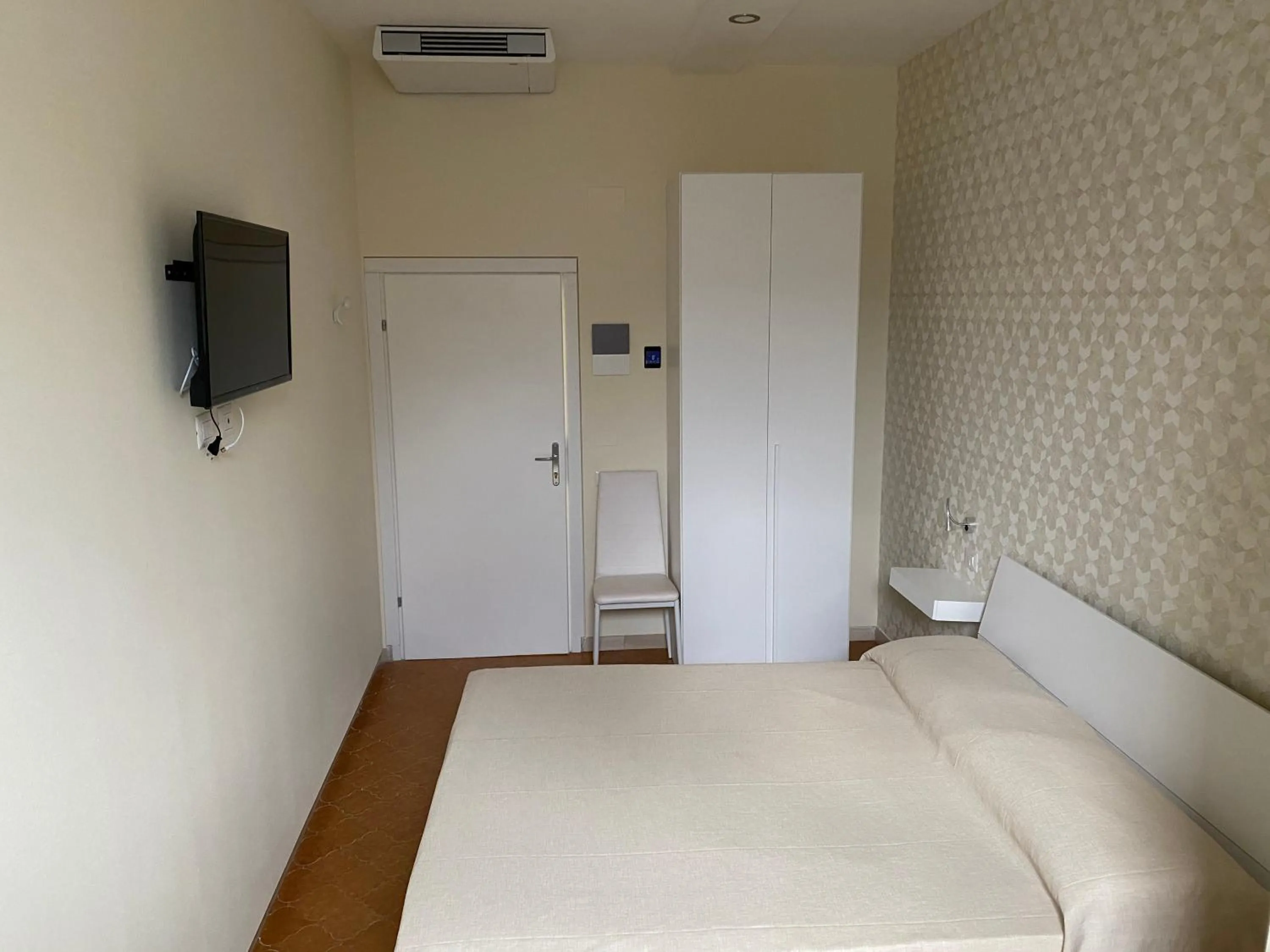 Photo of the whole room, Bed in Acquaviva Experience B&B