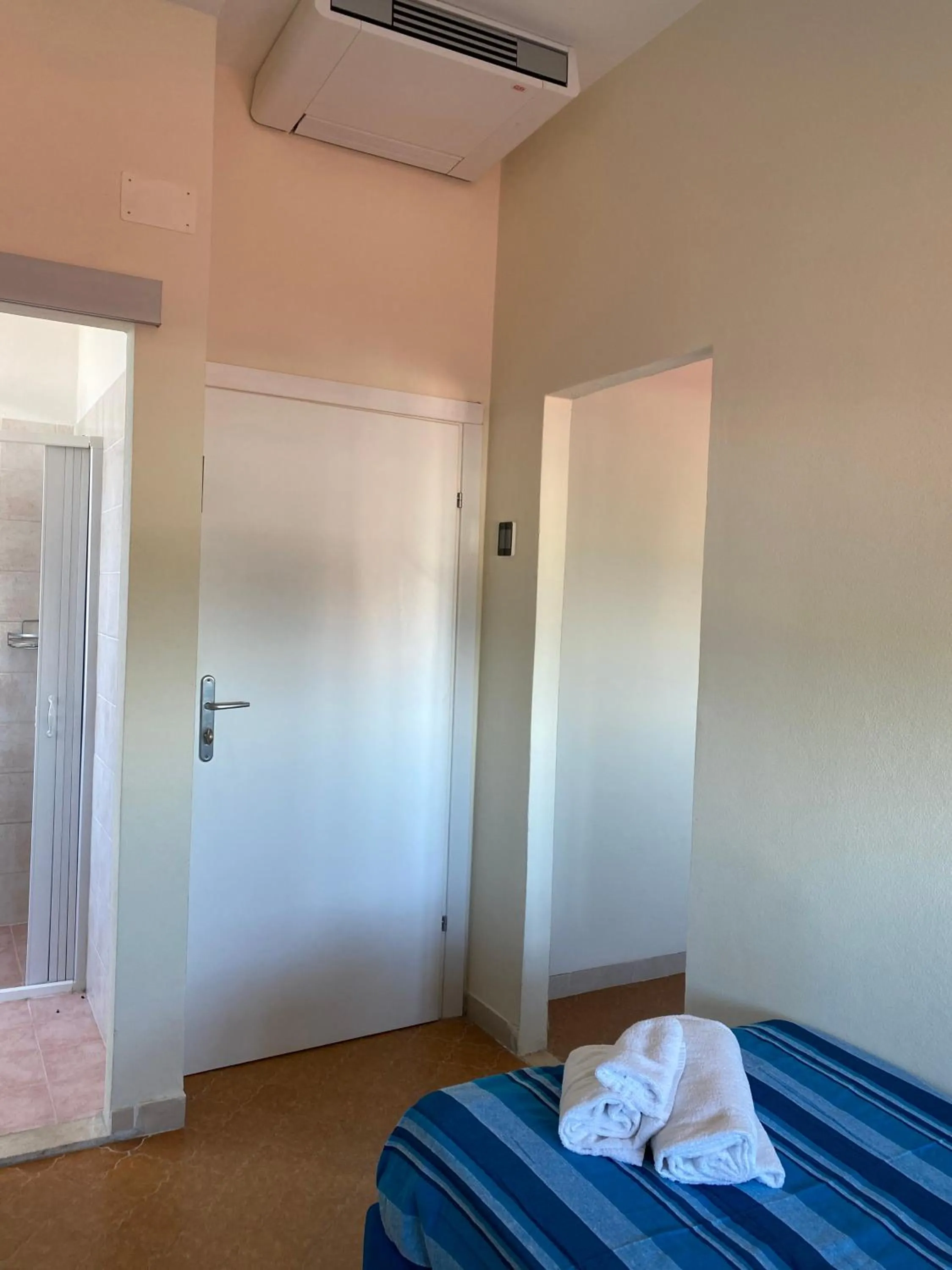 Bed in Acquaviva Experience B&B