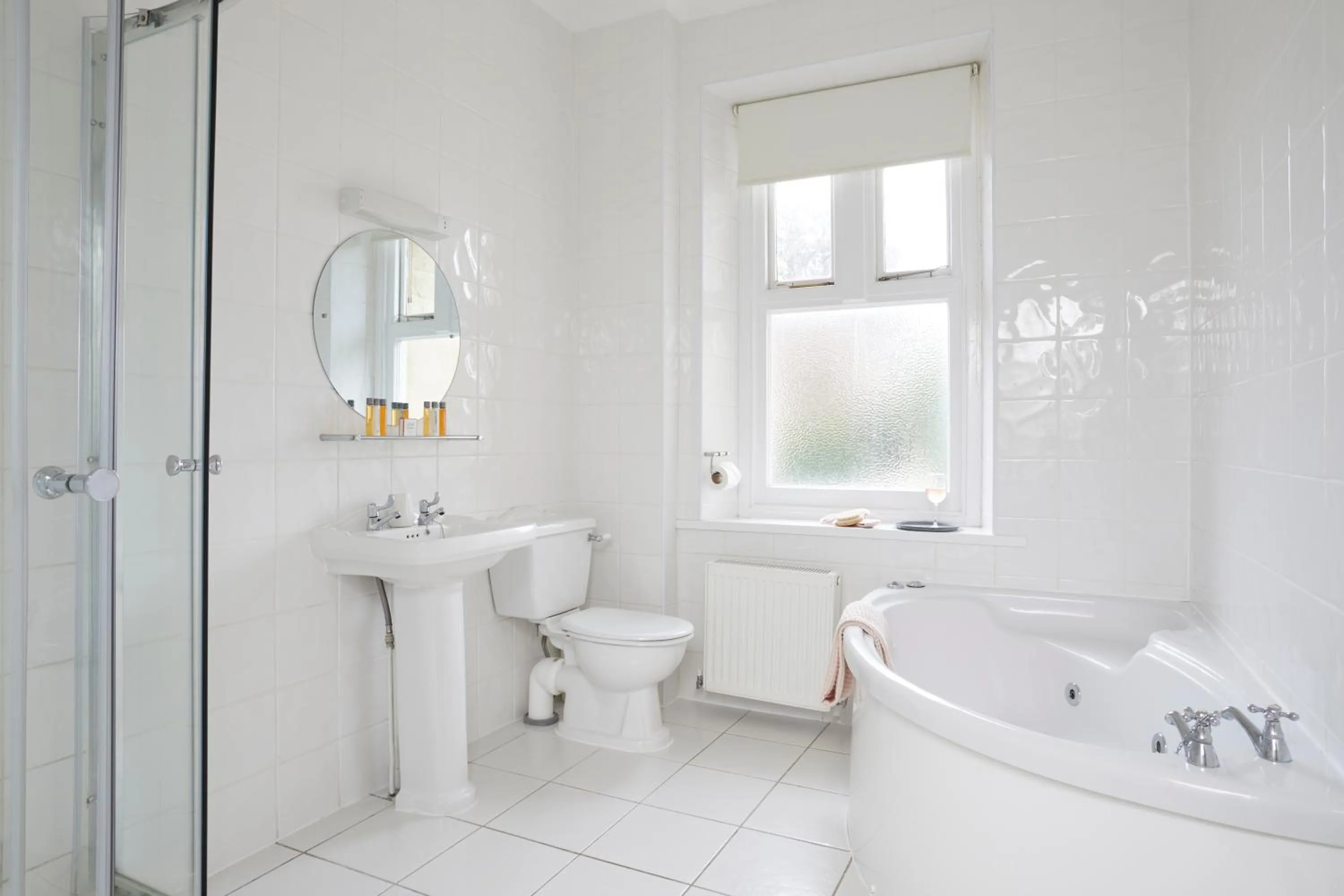 Shower in Luccombe Hall Hotel