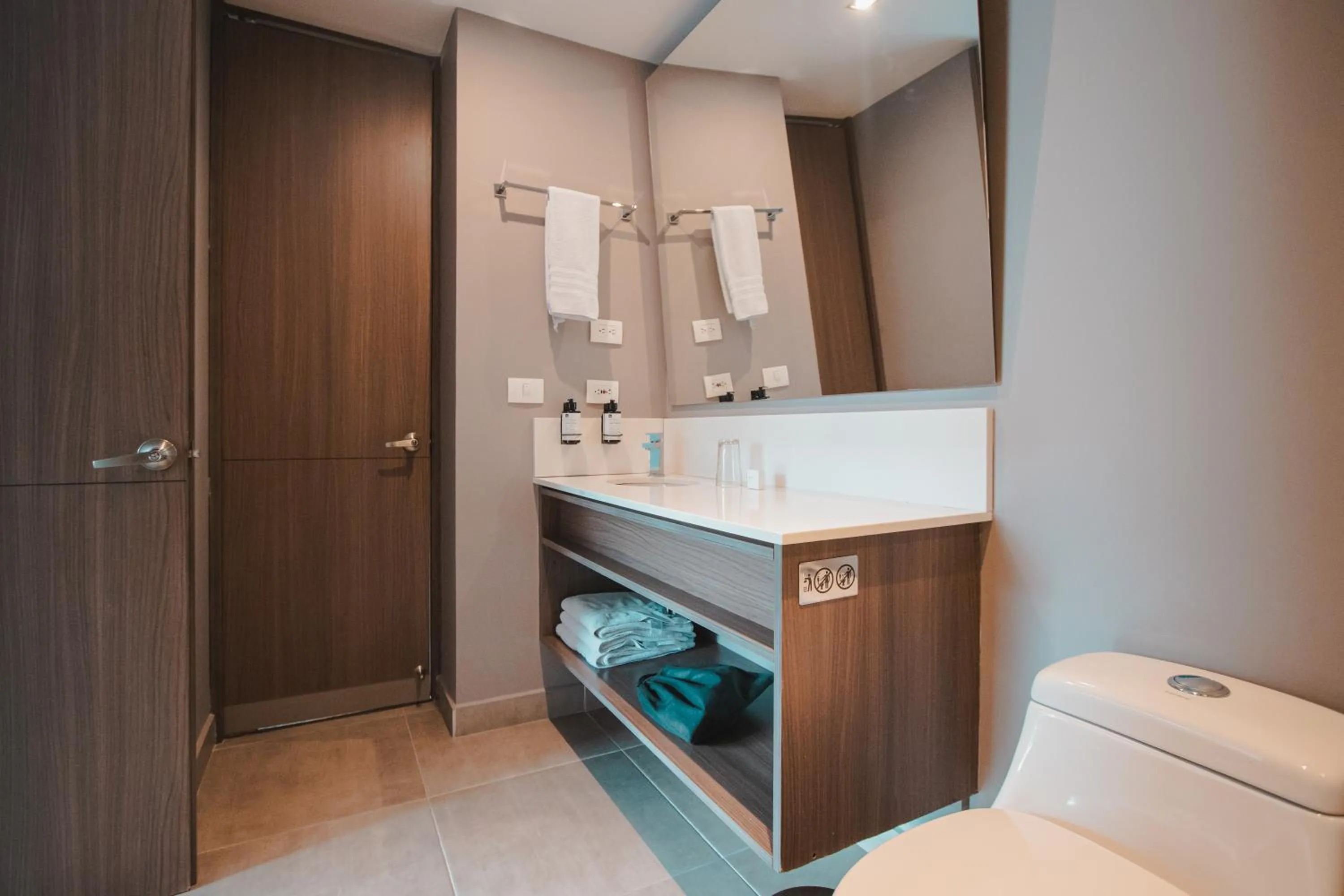 Bathroom in Sites Hotel