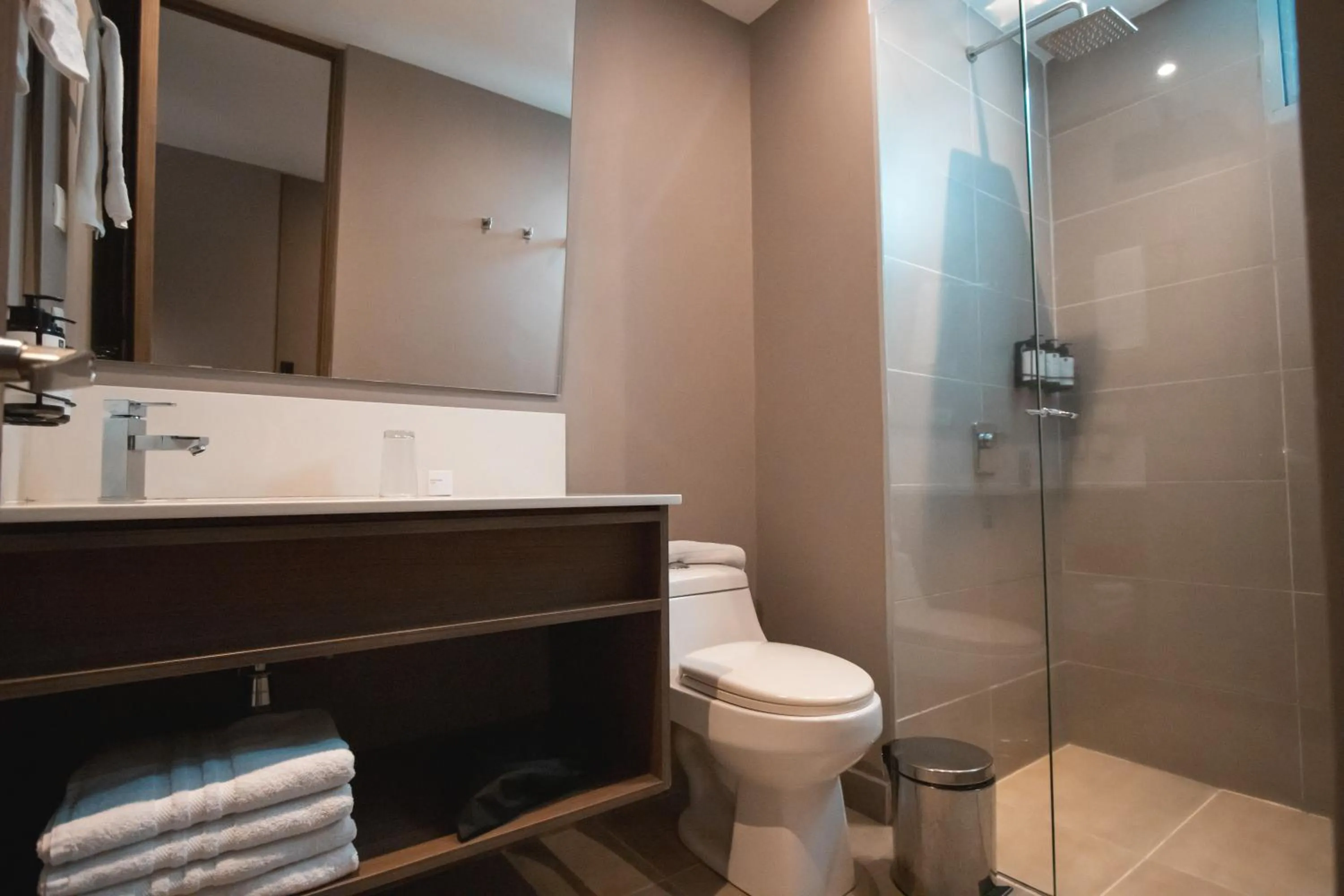 Bathroom in Sites Hotel