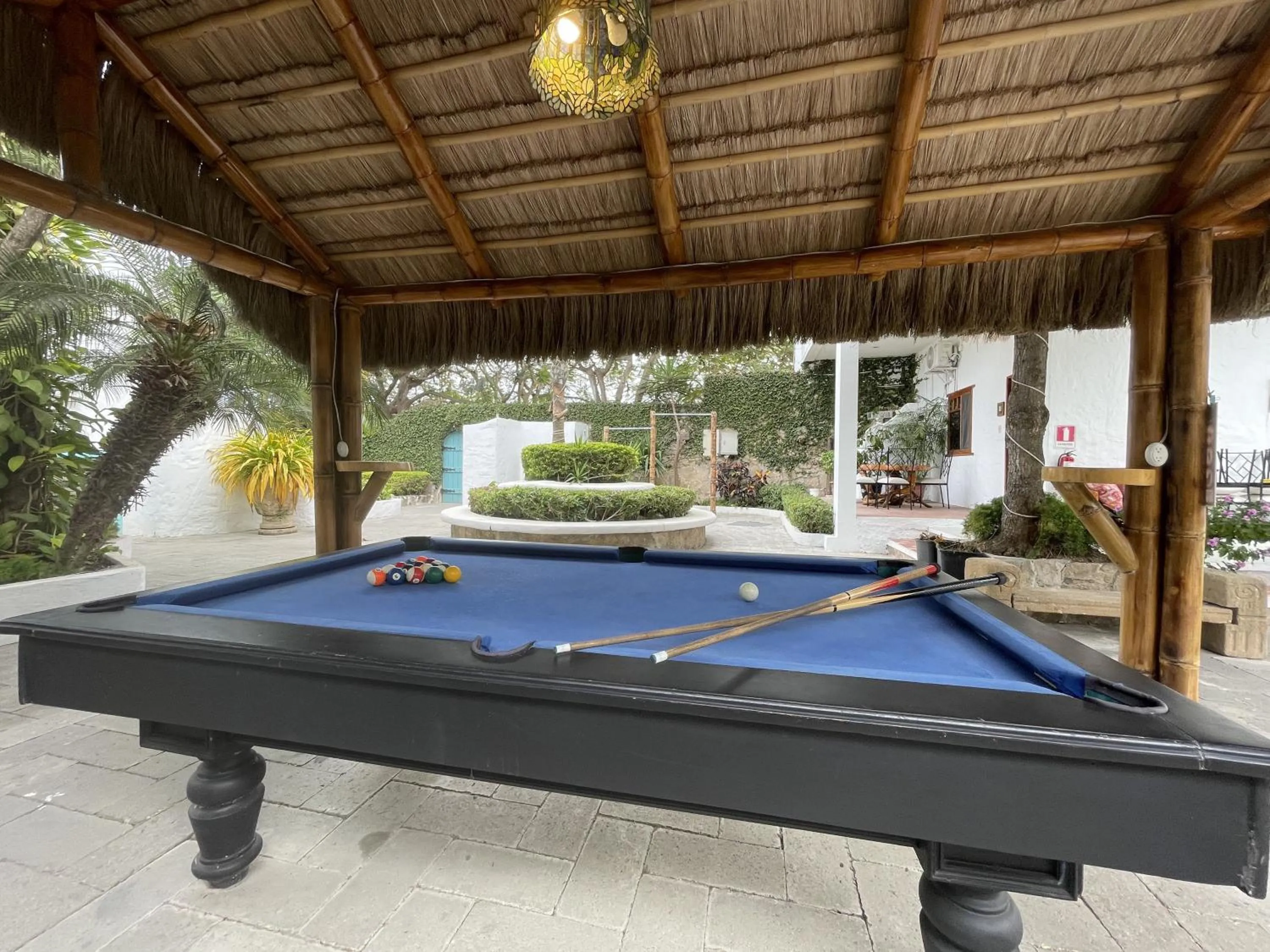 Hosteria Punta Blanca