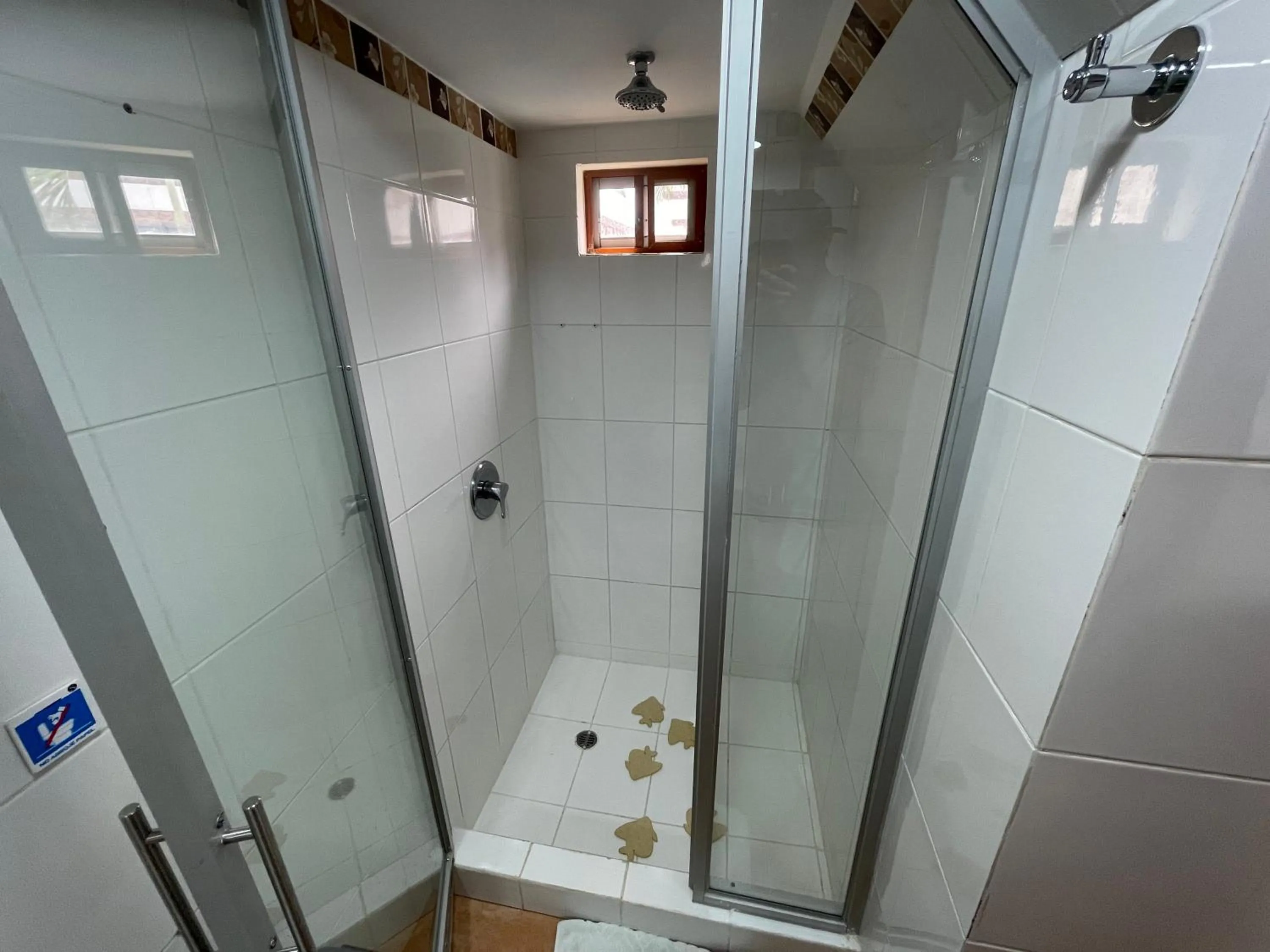 Hosteria Punta Blanca