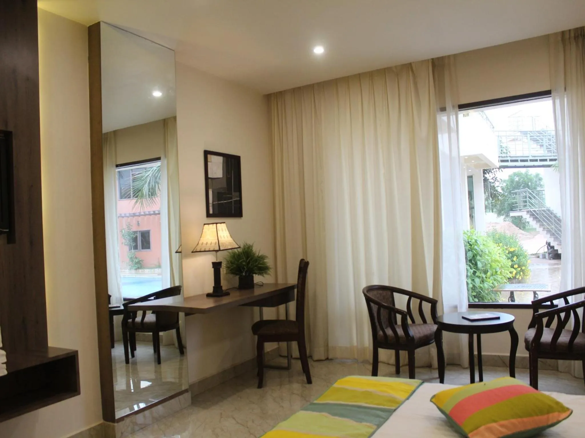 Seven Sky Clarks Exotica