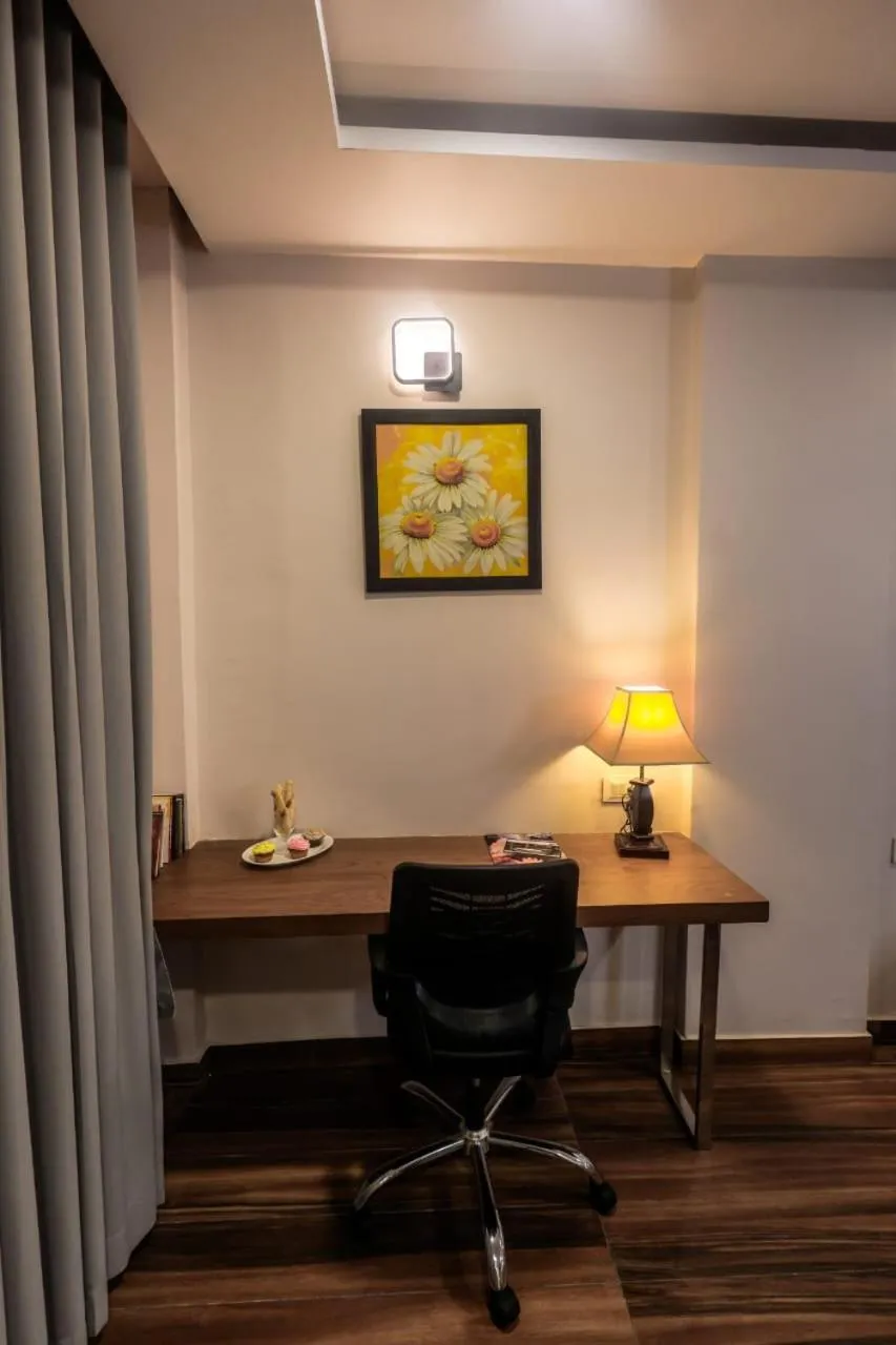 Seven Sky Clarks Exotica