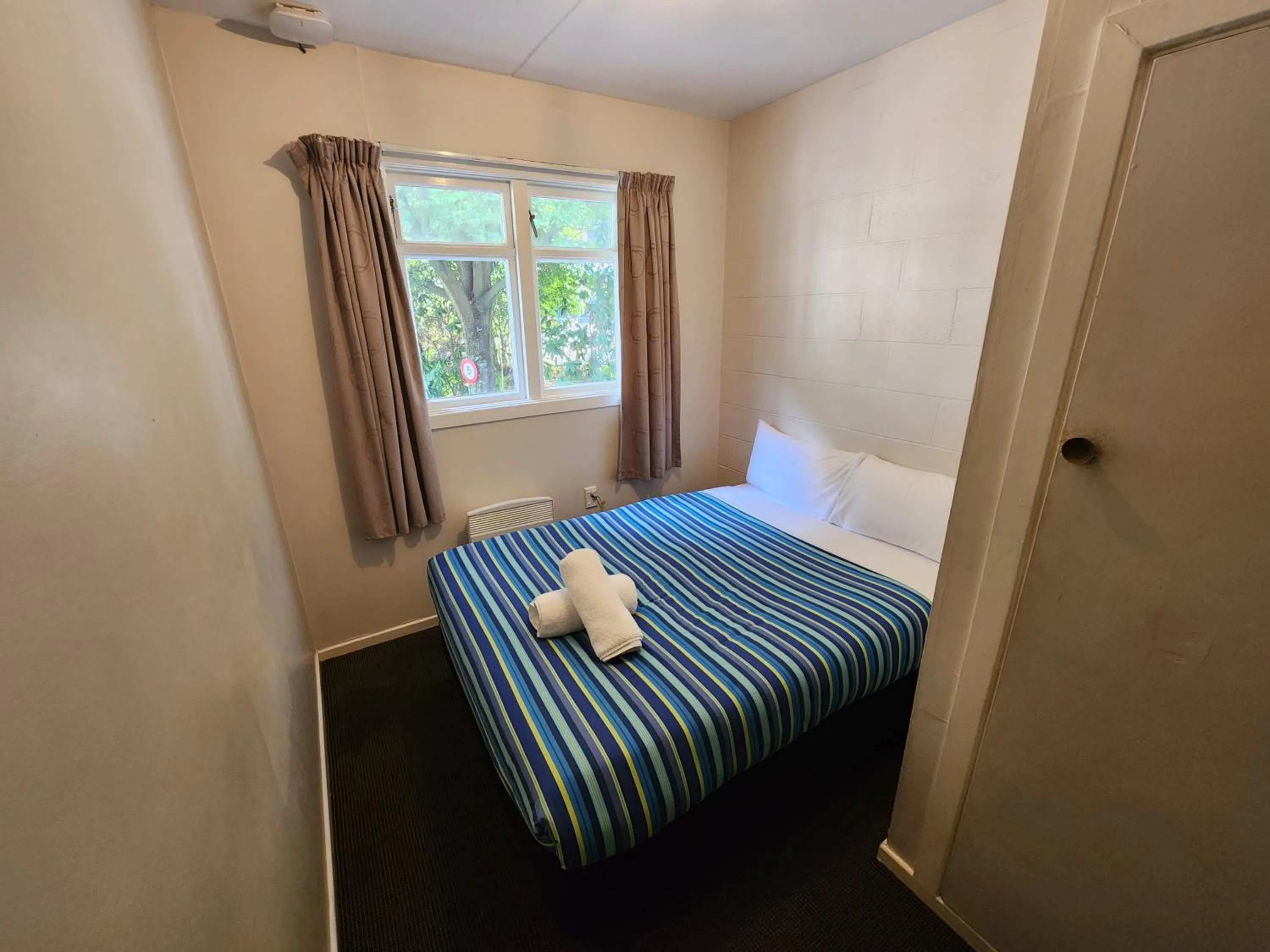 Bed in Pinewood Queenstown